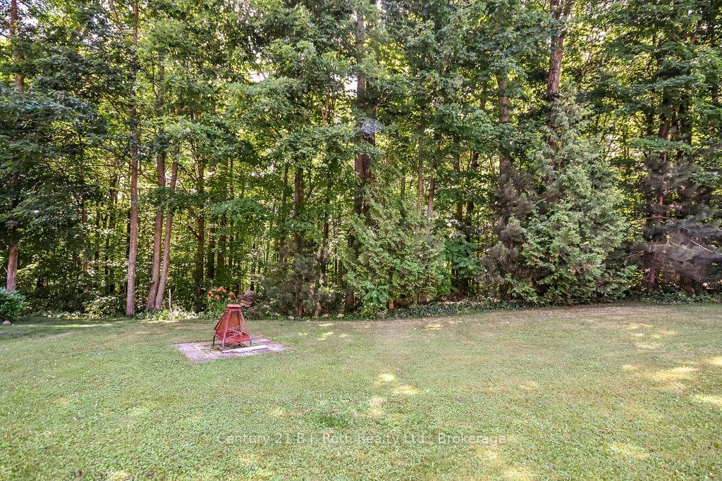 59 Anderson Crescent photo 32