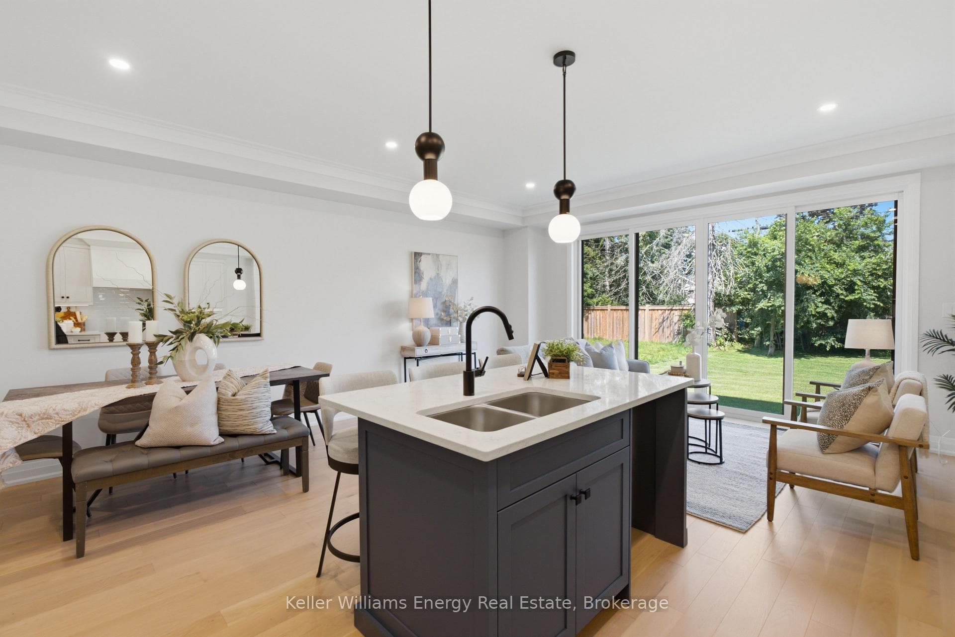 129 Hickory Street photo 10