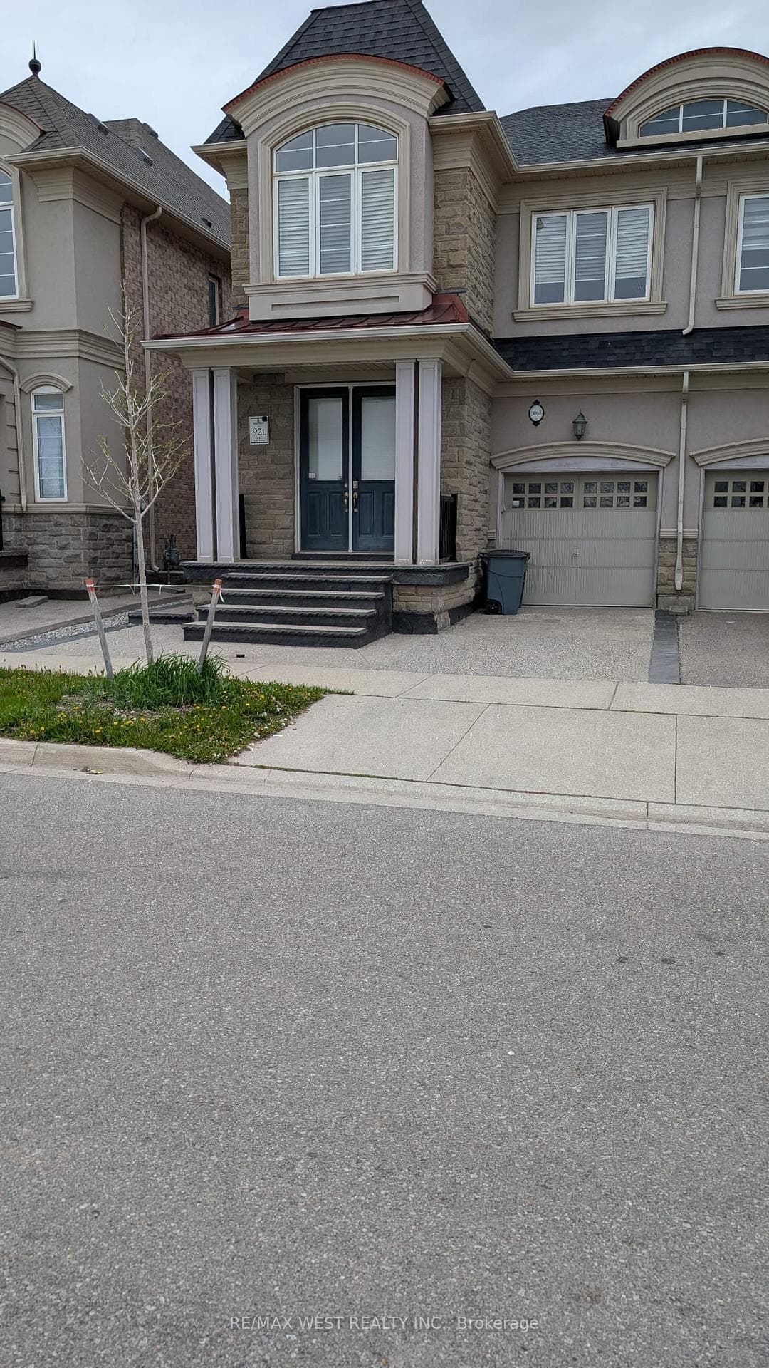 3063 Isaac Avenue photo 2