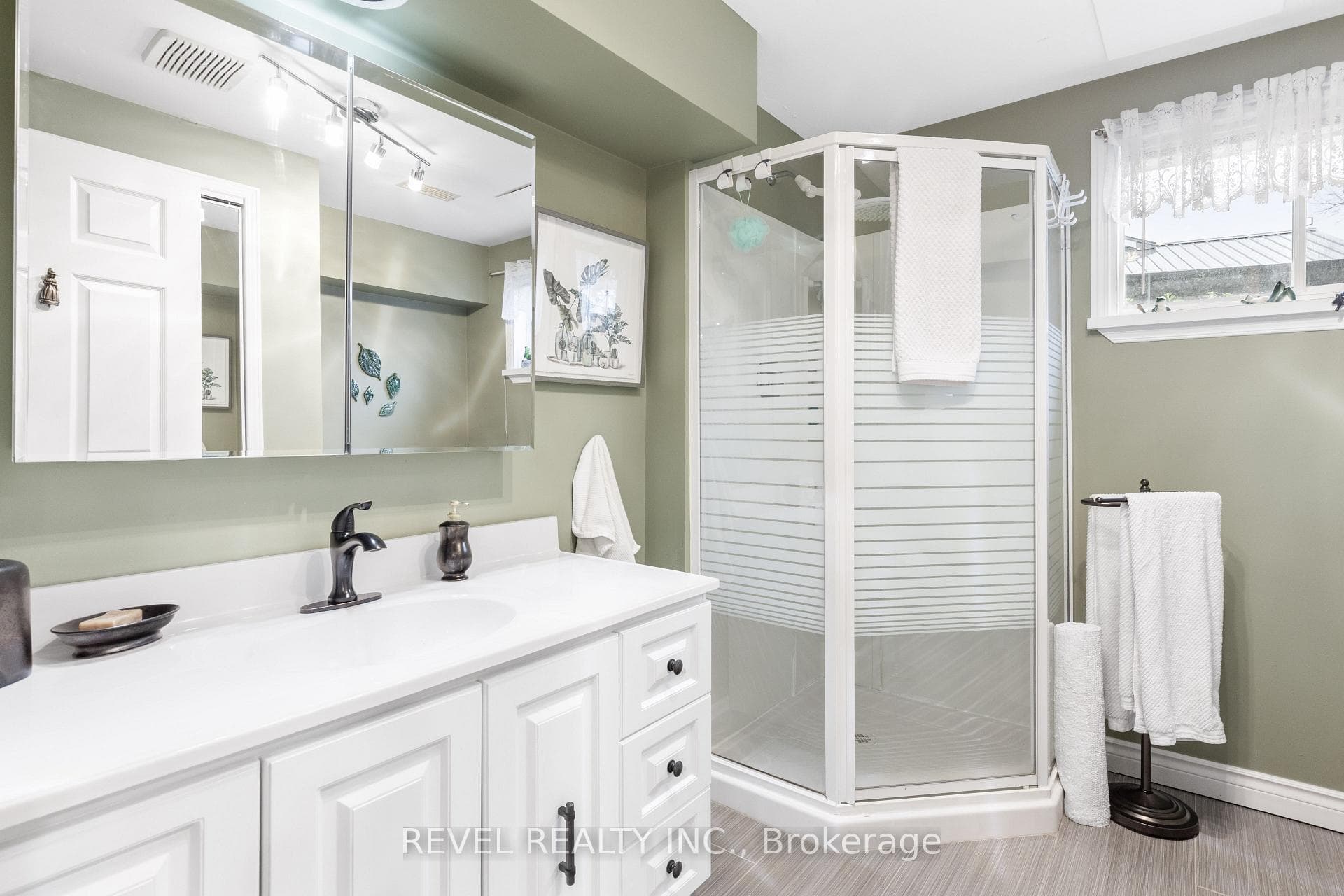 34 Bluewater Avenue photo 37