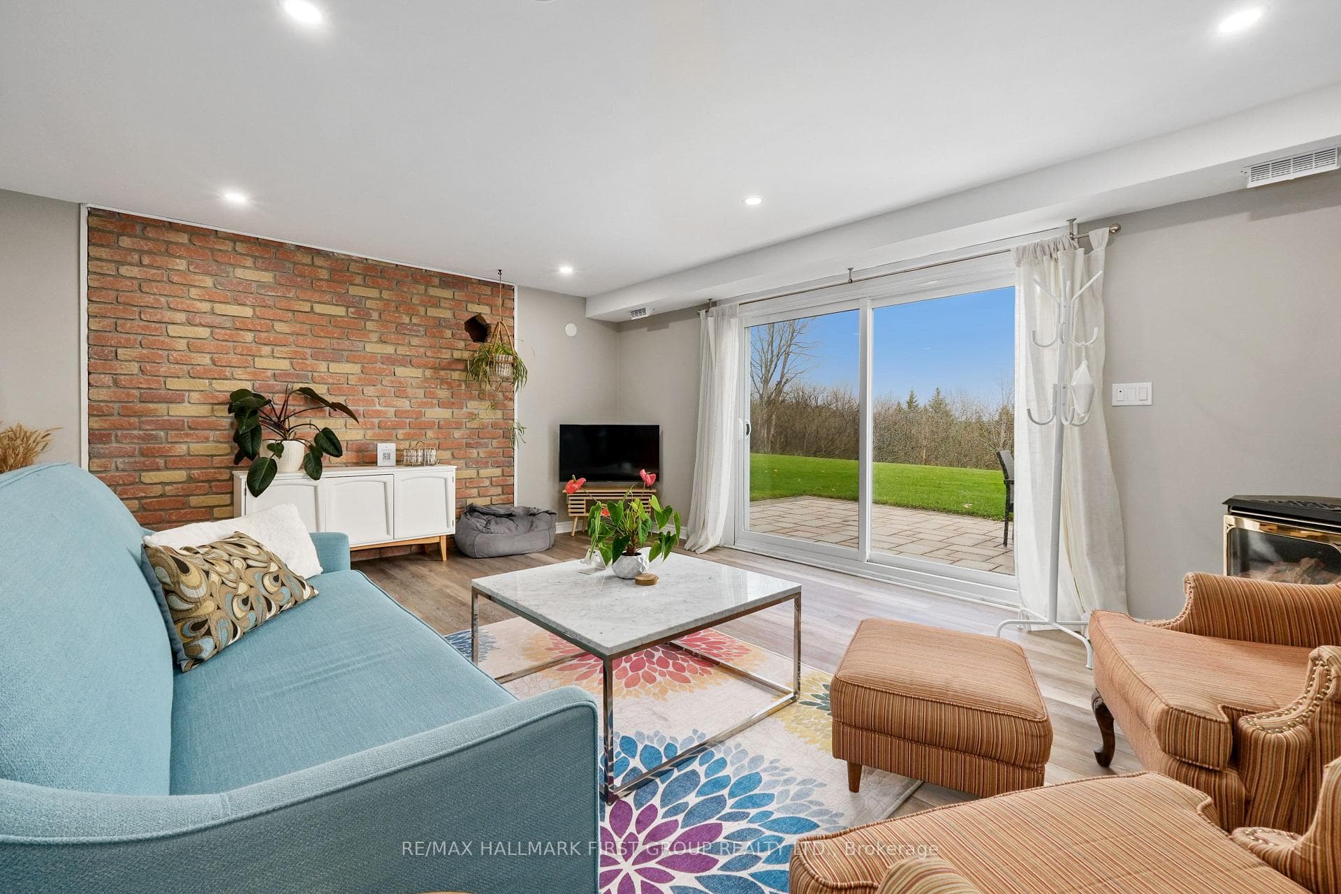 165 Burns Road Unit B photo 9