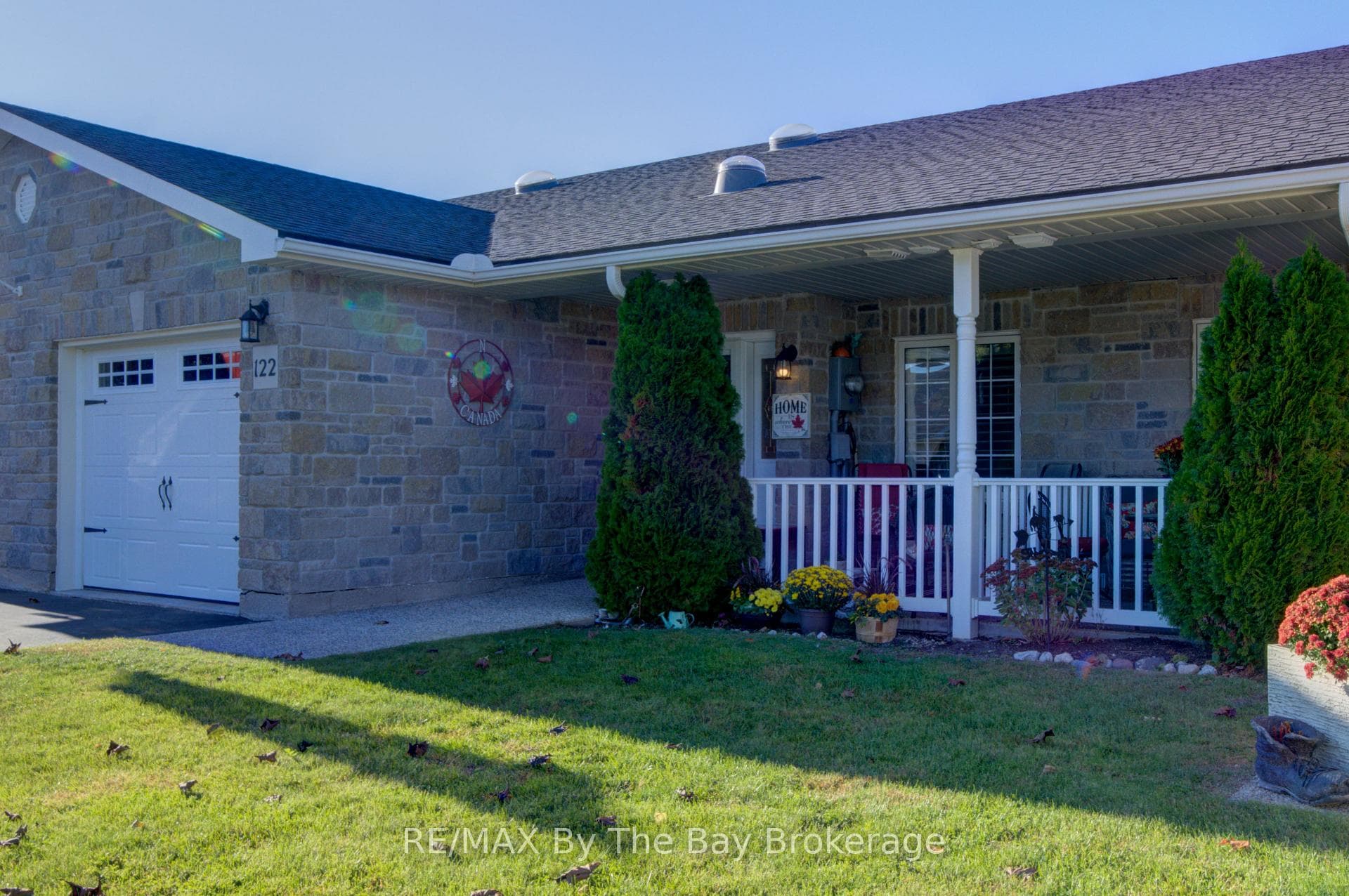 122 GREENWAY Drive photo 3