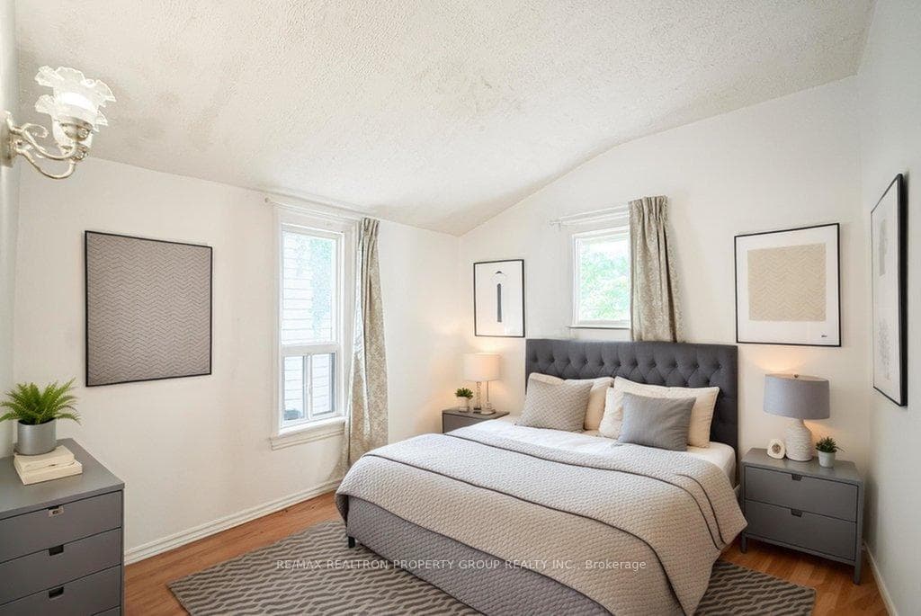 Virtually staged Bedroom (In between floor)
