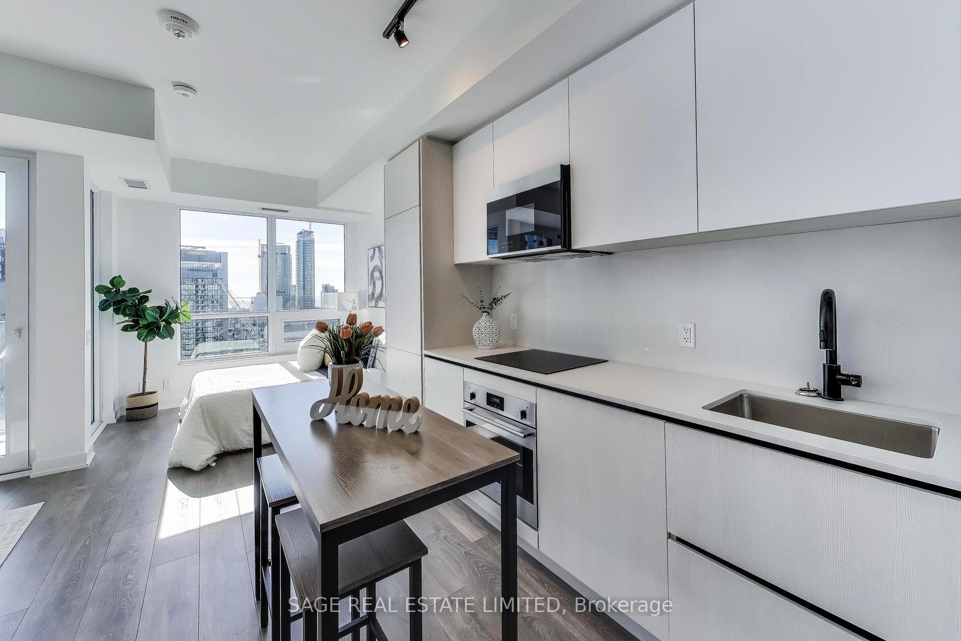 108 Peter Street Unit 4209 photo 16