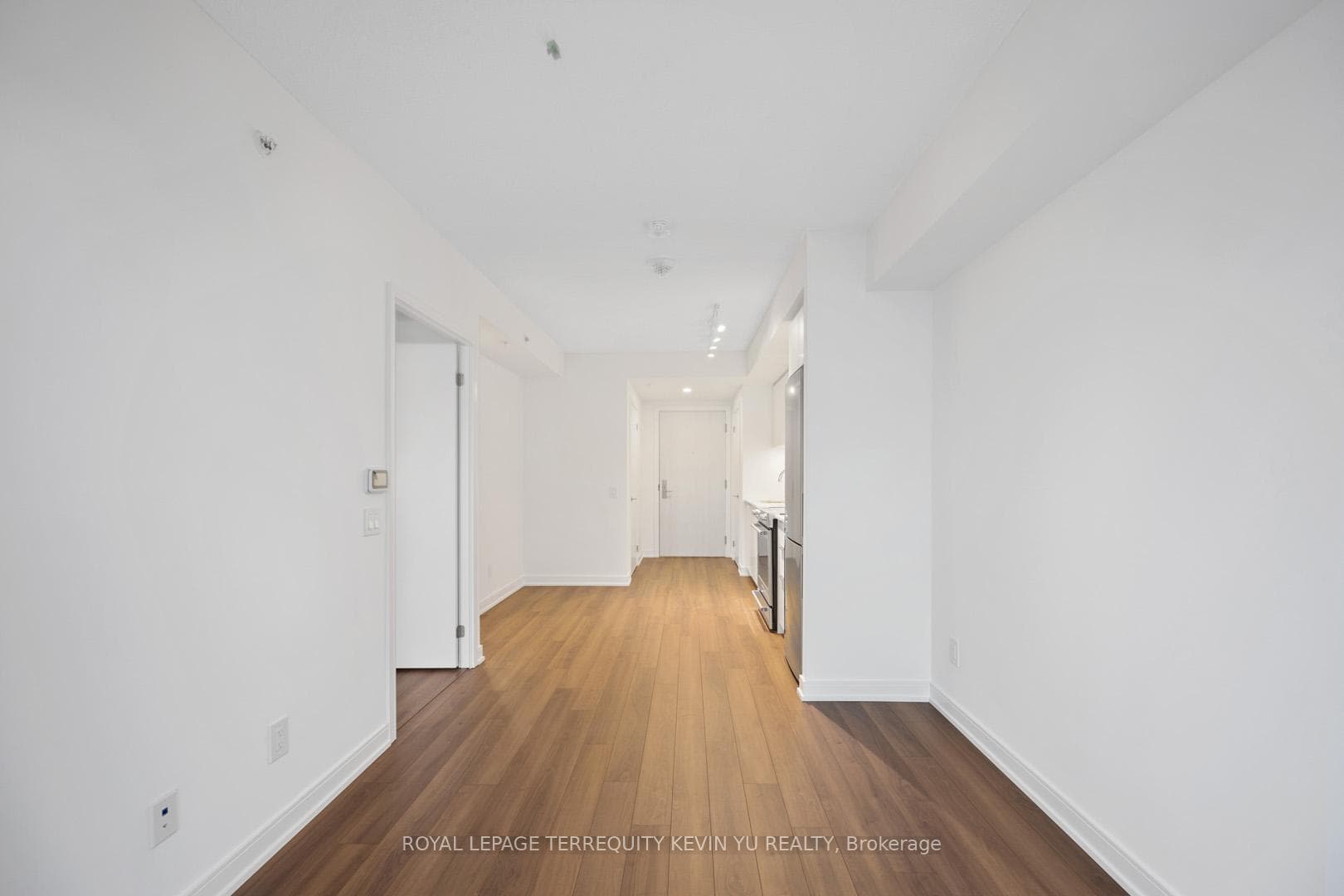 30 Samuel Wood Way Unit 1907 photo 2