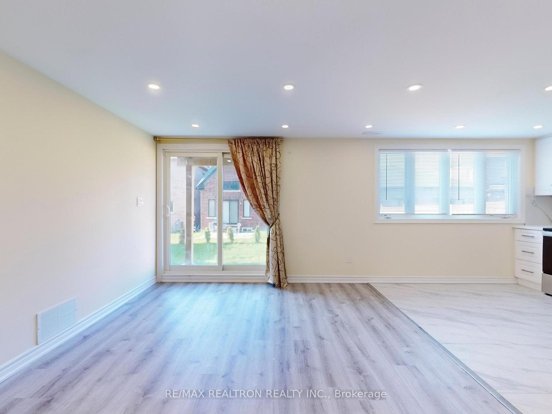 202 Danny Wheeler Boulevard Unit BSMNT photo 10