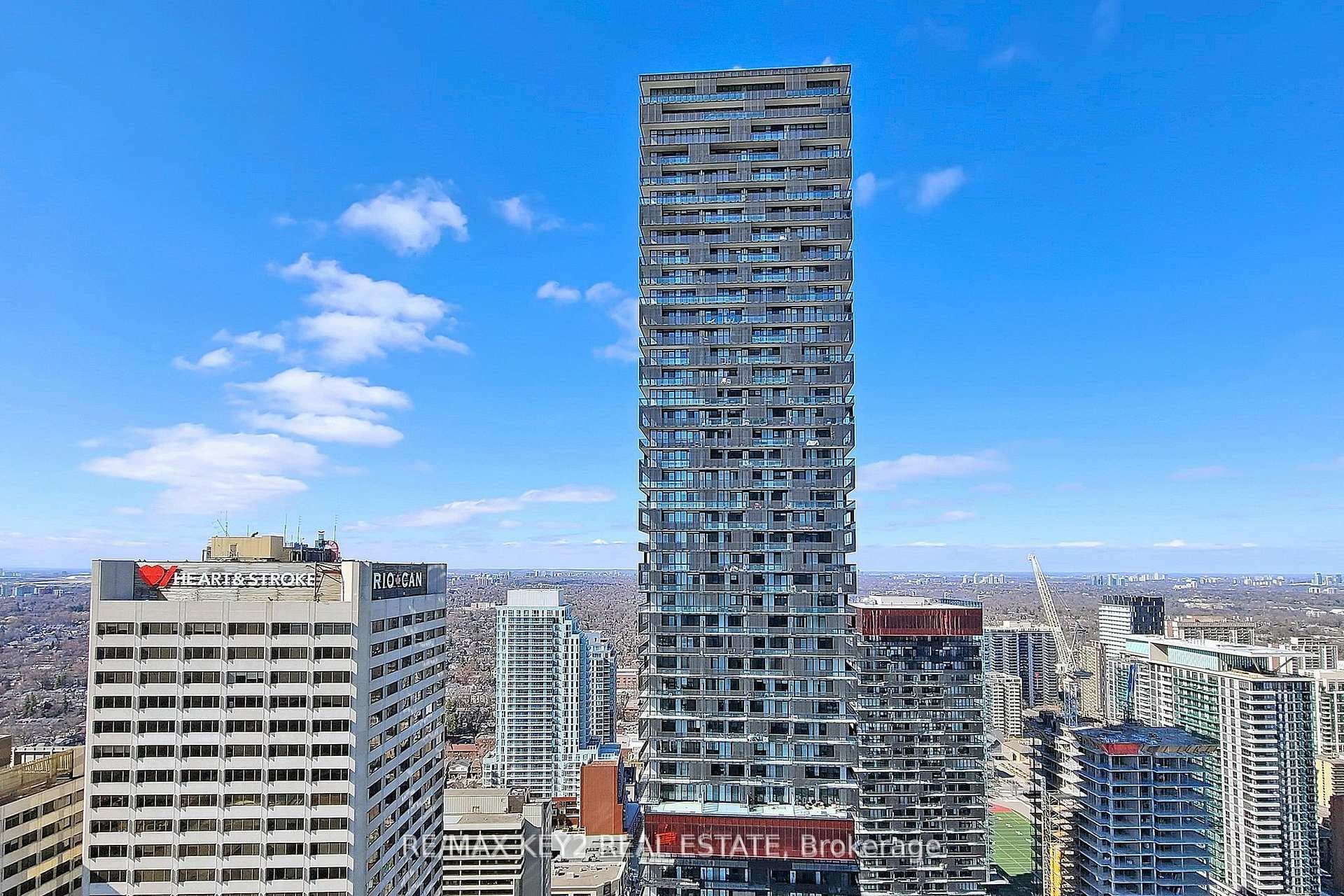 2221 Yonge Street Unit 3310 photo 17