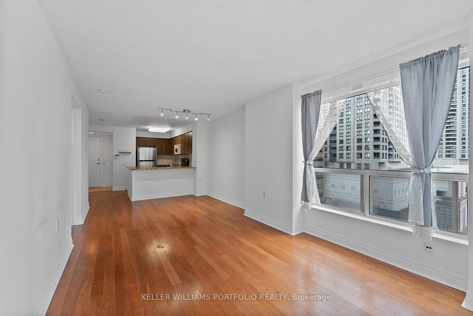 21 Hillcrest Avenue Unit 1102 photo 15