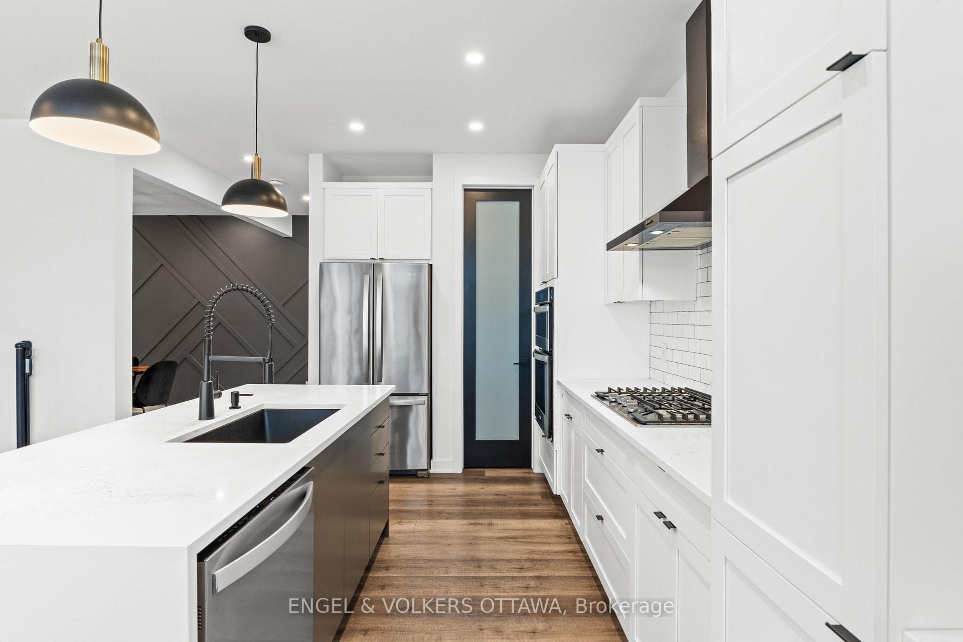 51 Aridus Crescent photo 9