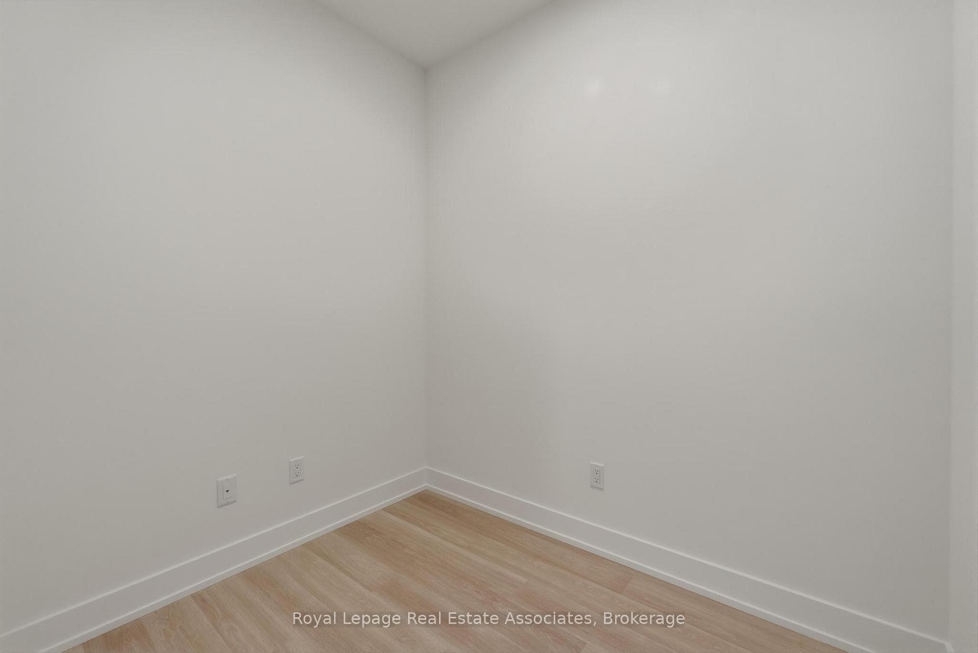 25 Cordova Avenue Unit 1402 photo 6