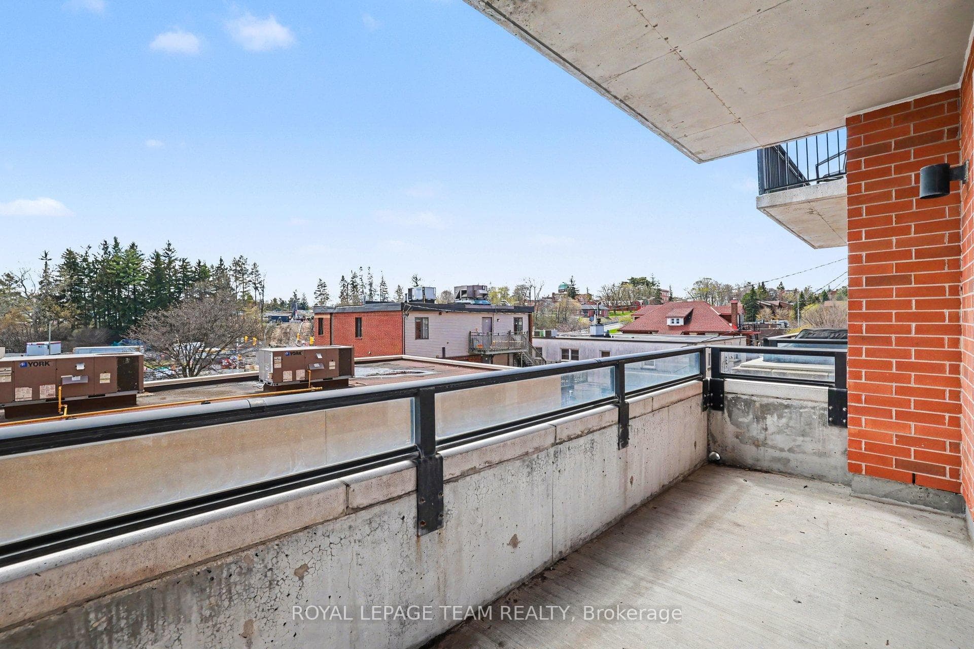 330 Loretta Avenue Unit 301 photo 24