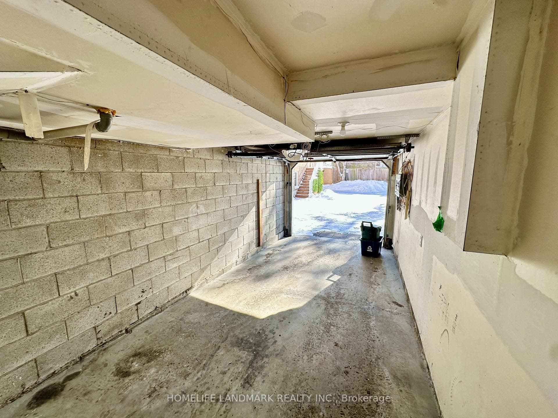9 Eby Way photo 22