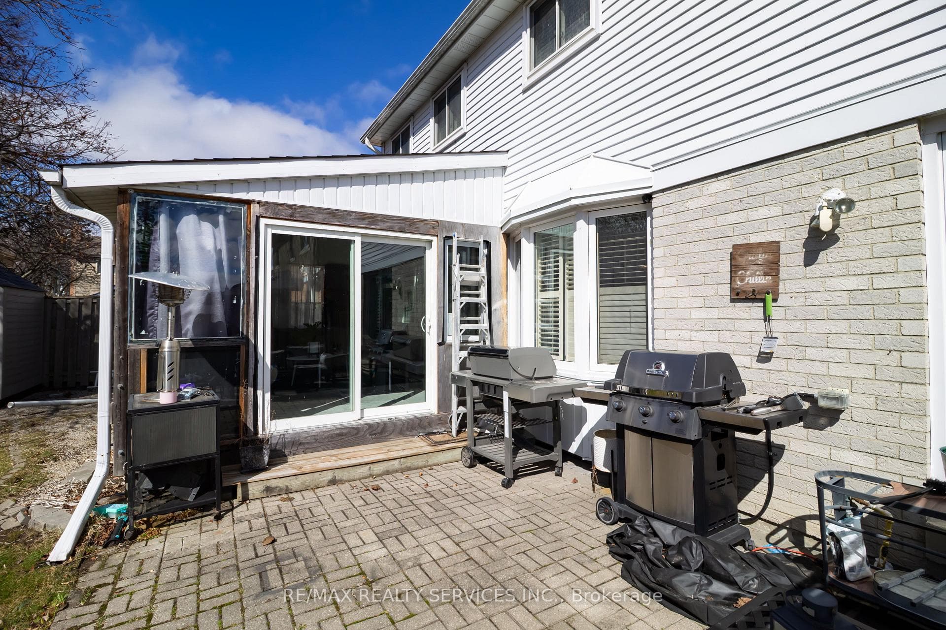 1008 Moorelands Crescent photo 49