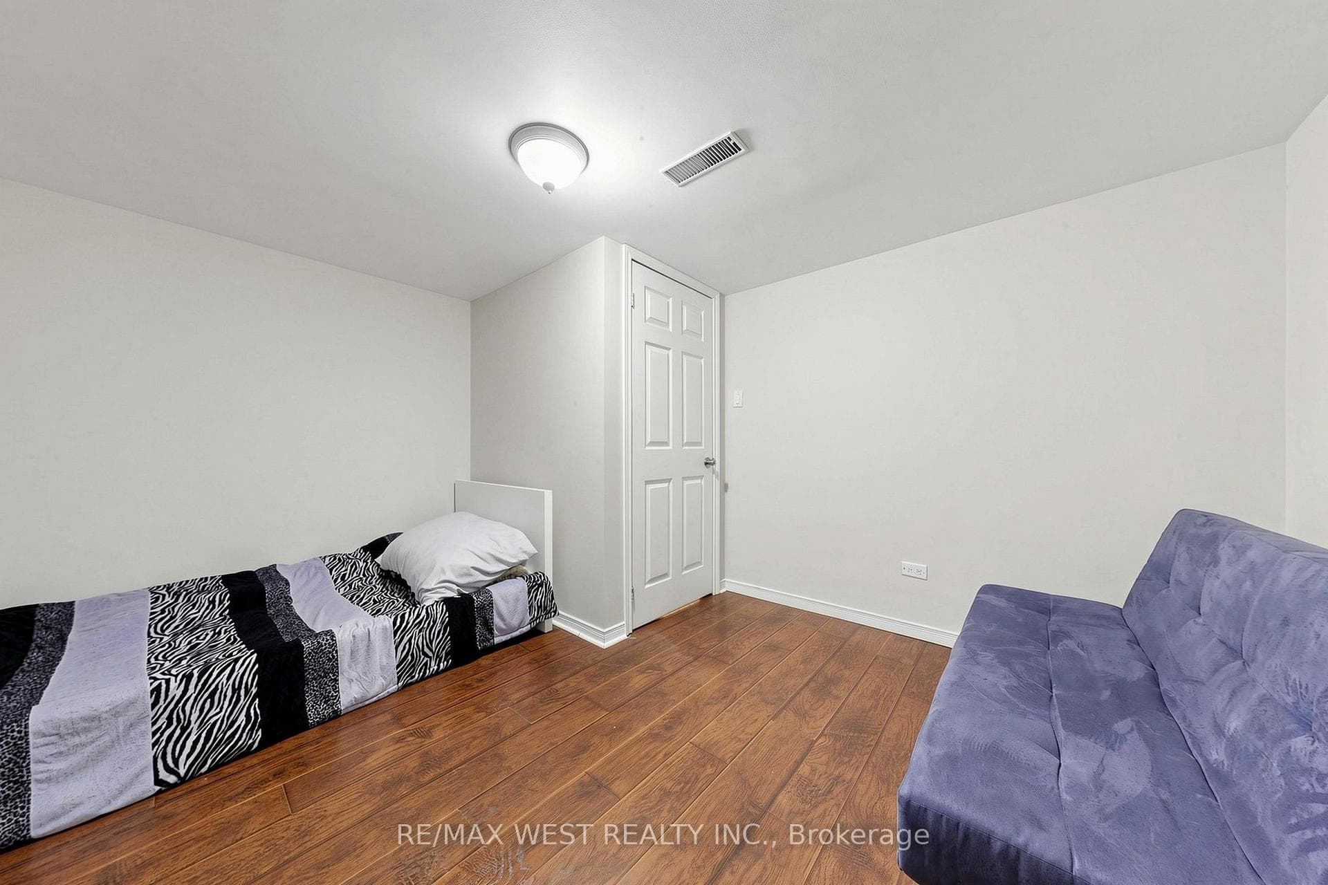 32 Allonsius Drive photo 34
