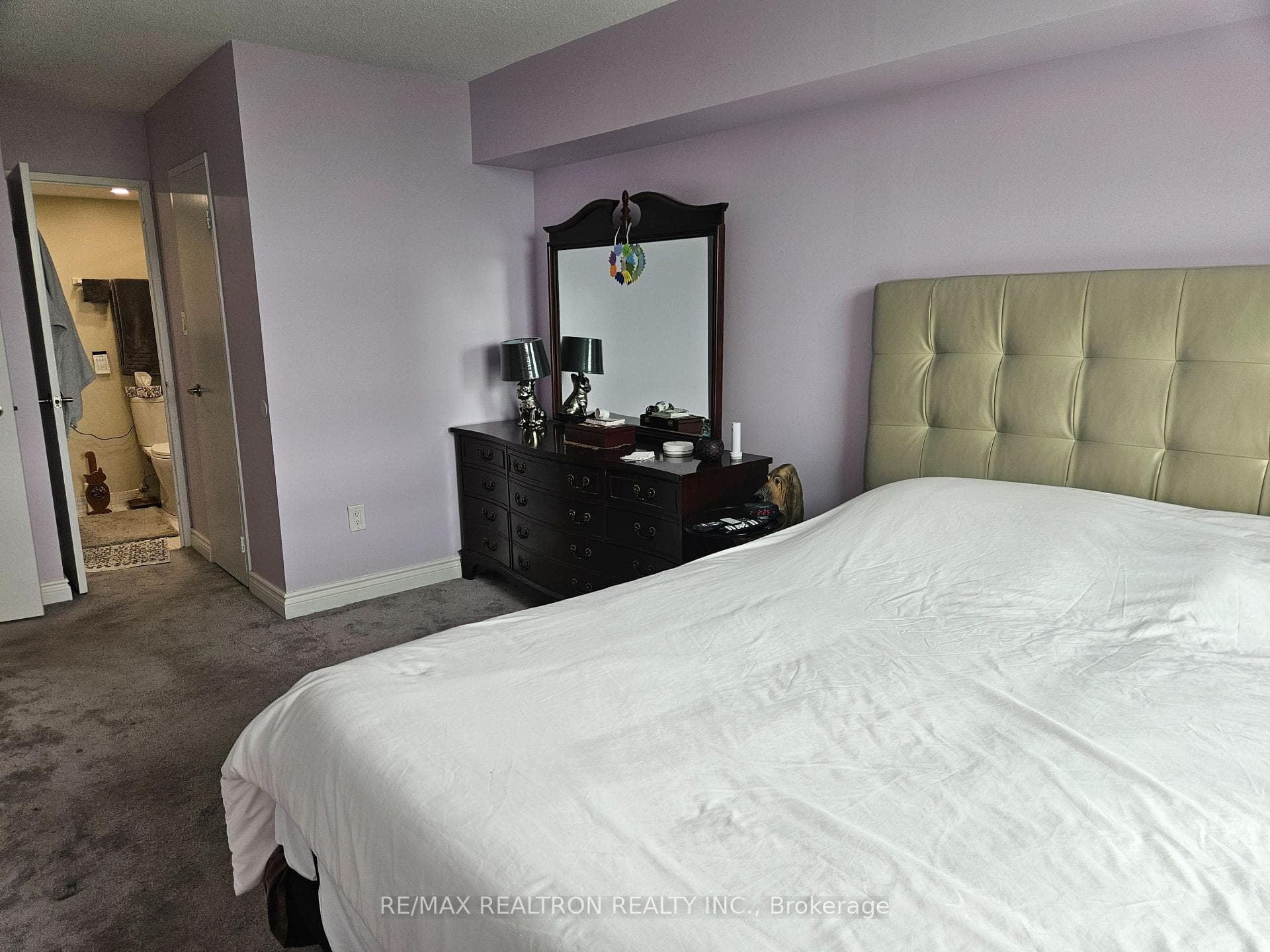 20 Dean Park Road Unit 817 photo 22