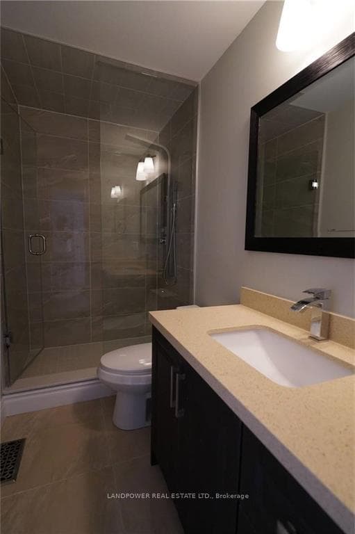 140 Manning Avenue Unit Upper photo 4