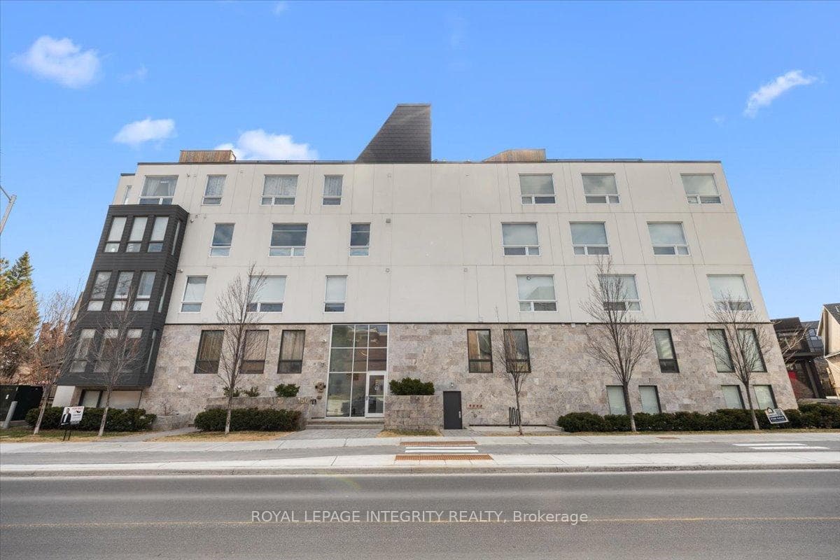 150 Greenfield Avenue Unit 204 photo 38
