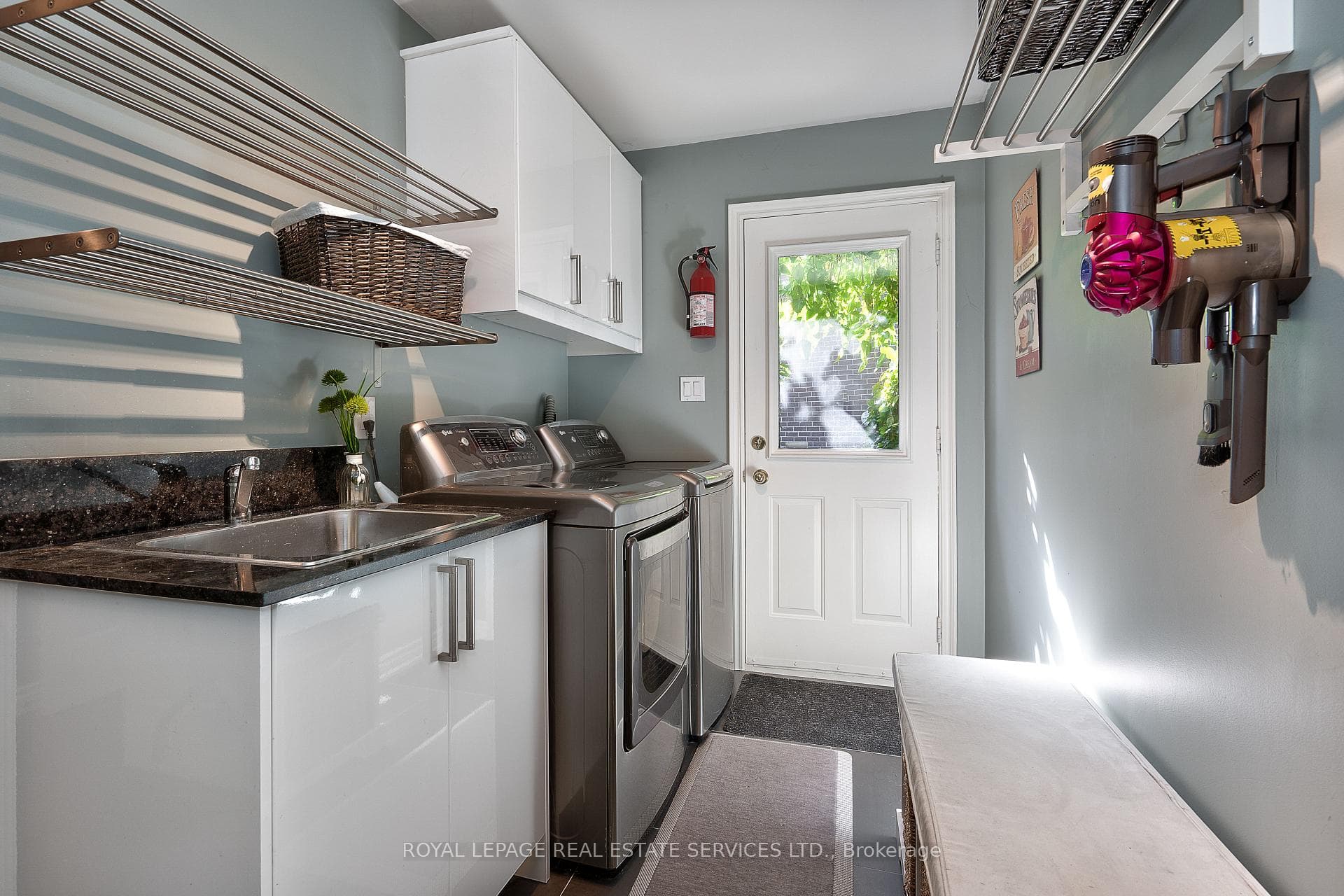 1522 Canada Court photo 14