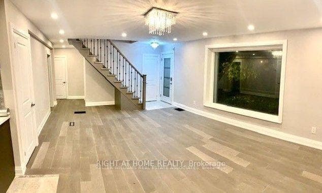 442 Broadway Avenue Unit #Upper photo 5
