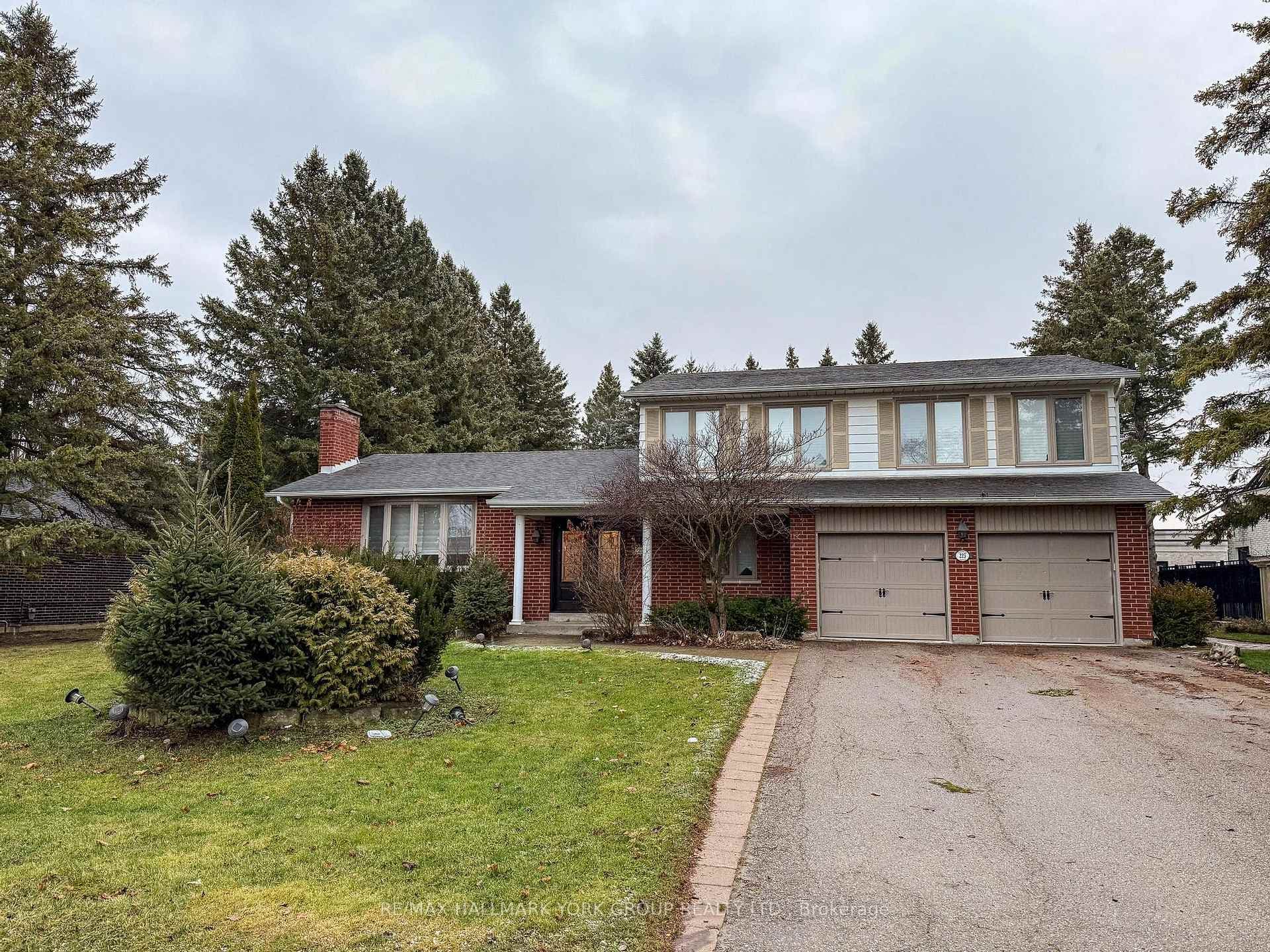 225 Patricia Drive photo 1