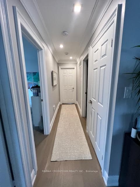 208 Roselena (Main Flr) Drive photo 12
