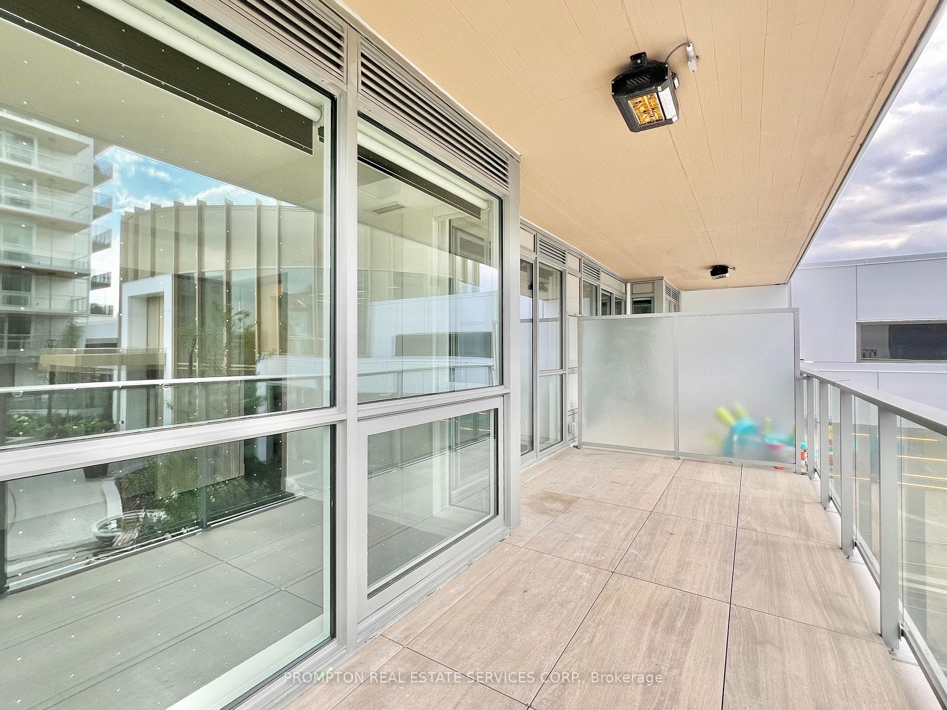27 McMahon Drive Unit 202 photo 11