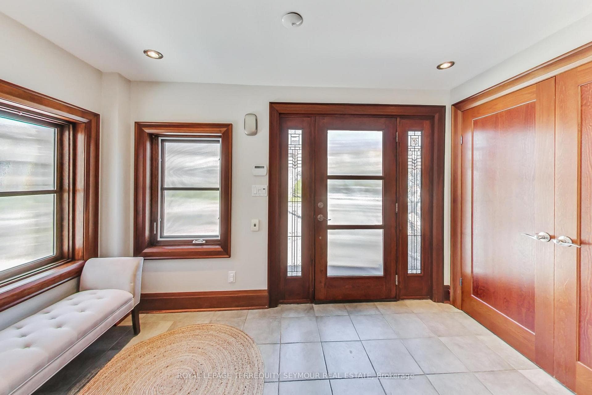 435 Balliol Street photo 4