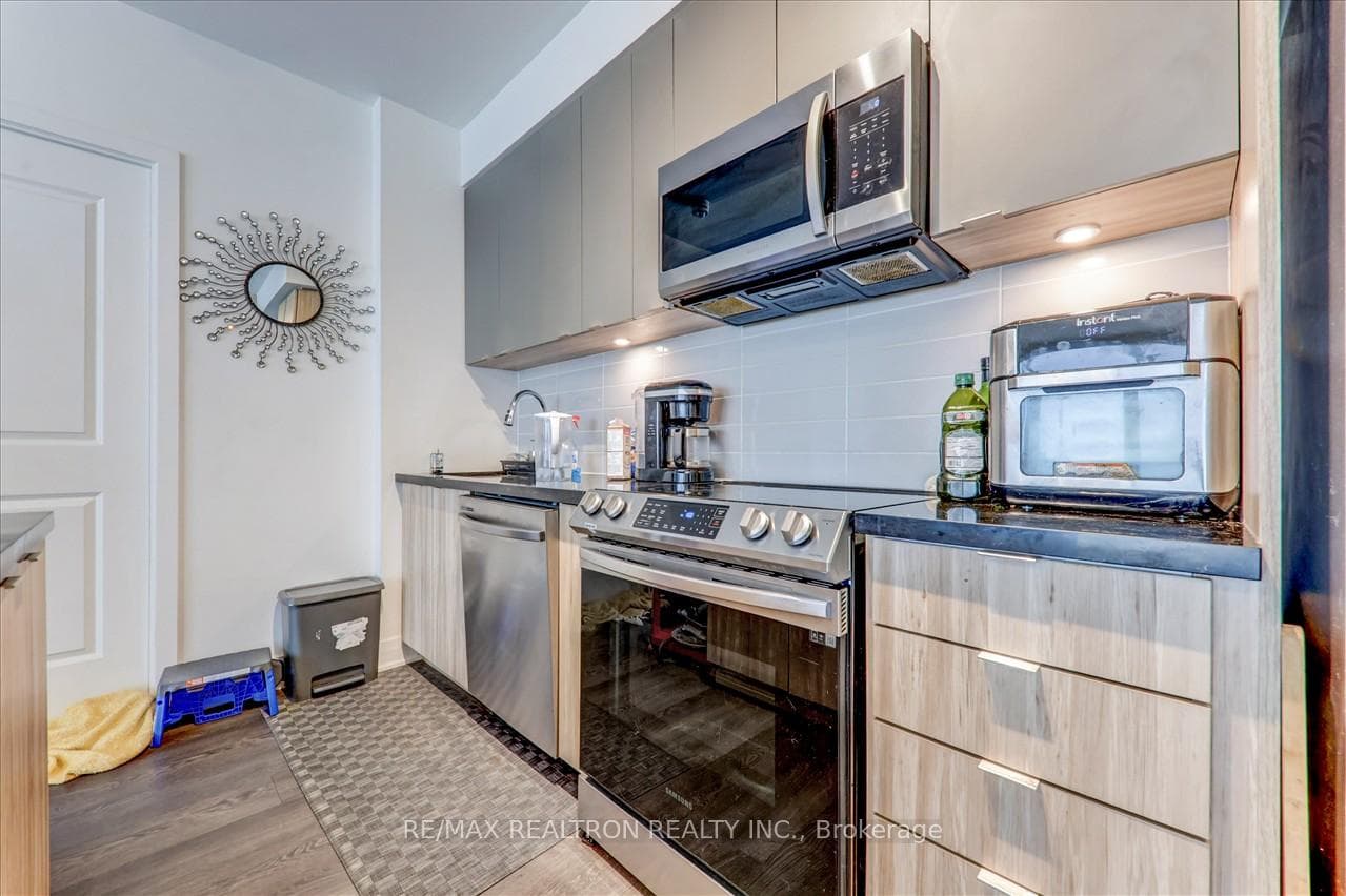 4655 Metcalfe Avenue Unit 1707 photo 15