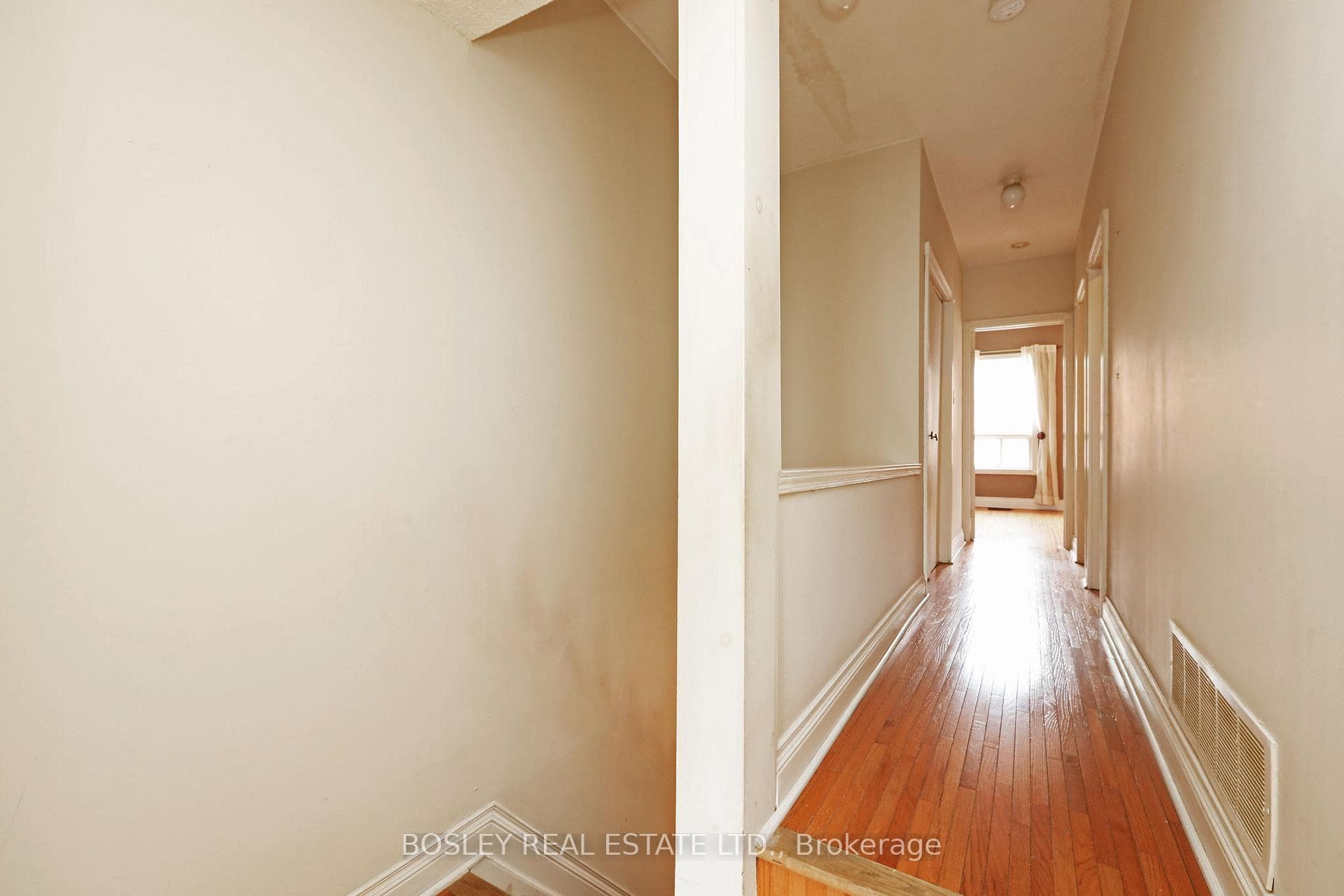 25 Allen Avenue photo 14