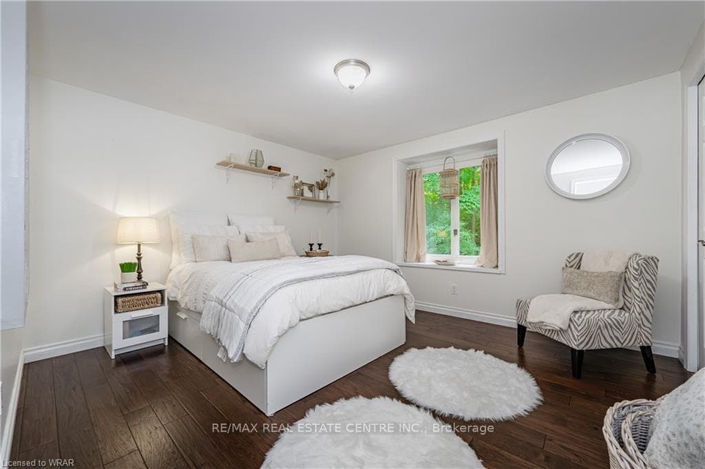 210 Glenforest Road photo 18