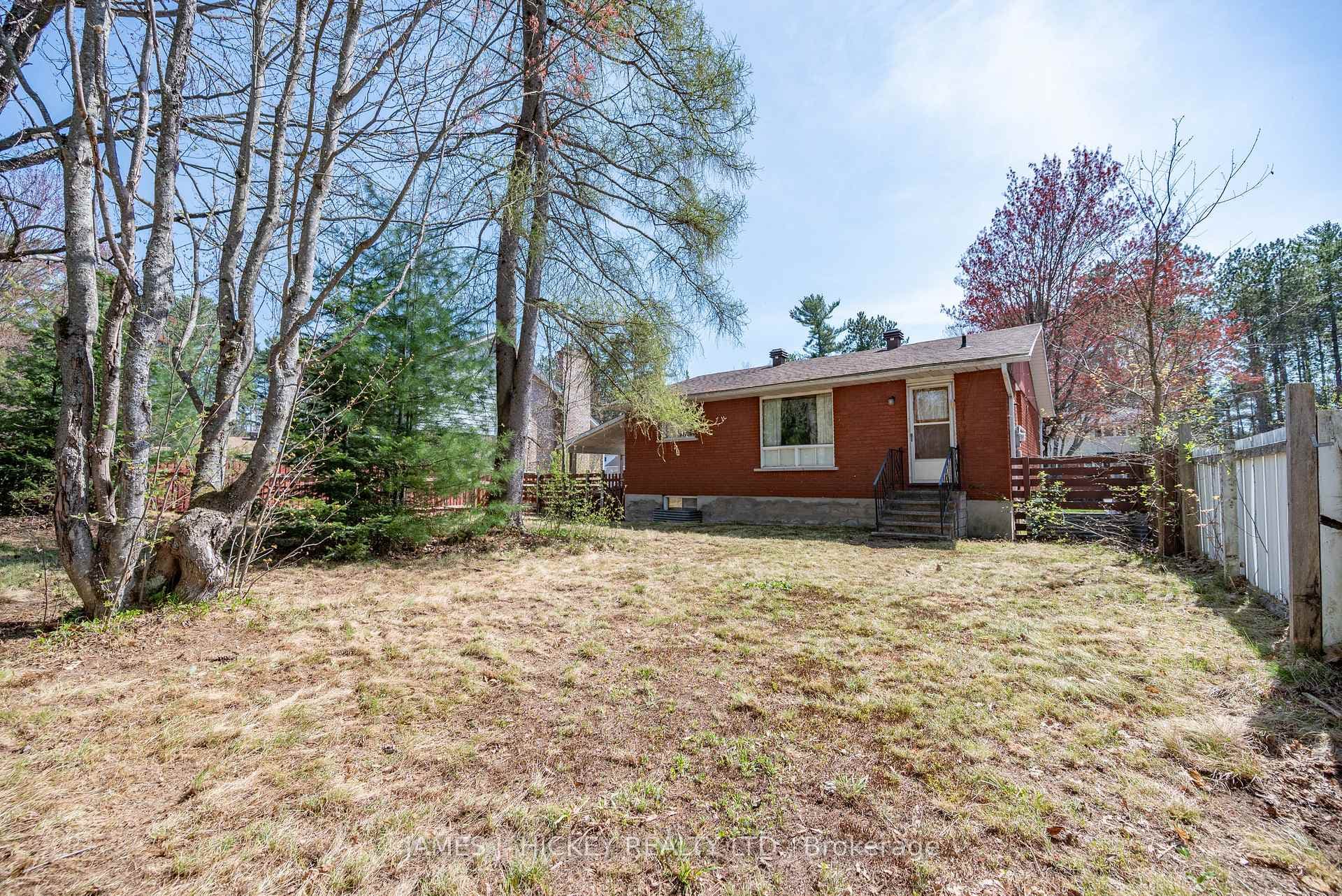 5 Hammond Court photo 33