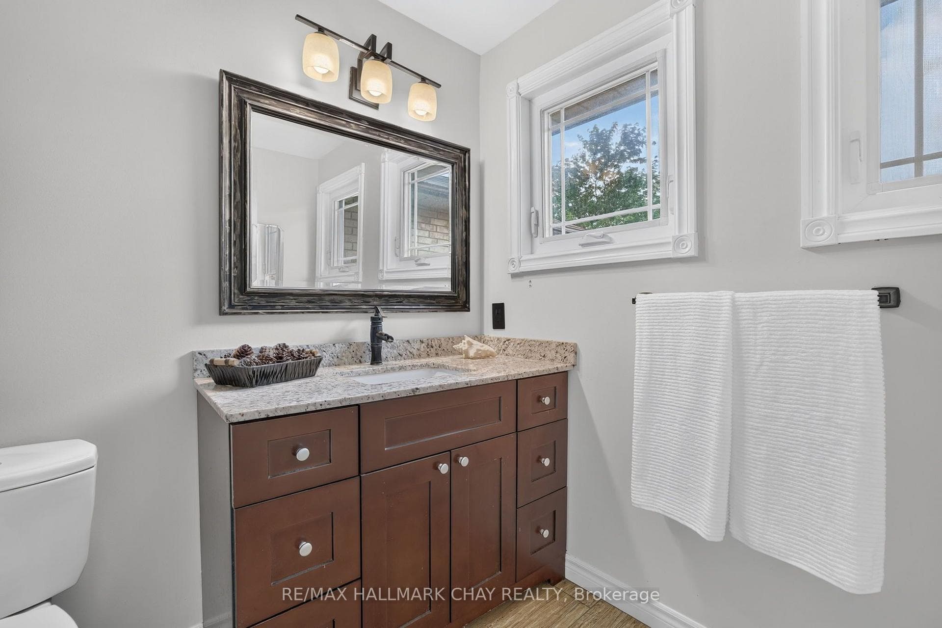 76 Donna Drive photo 23