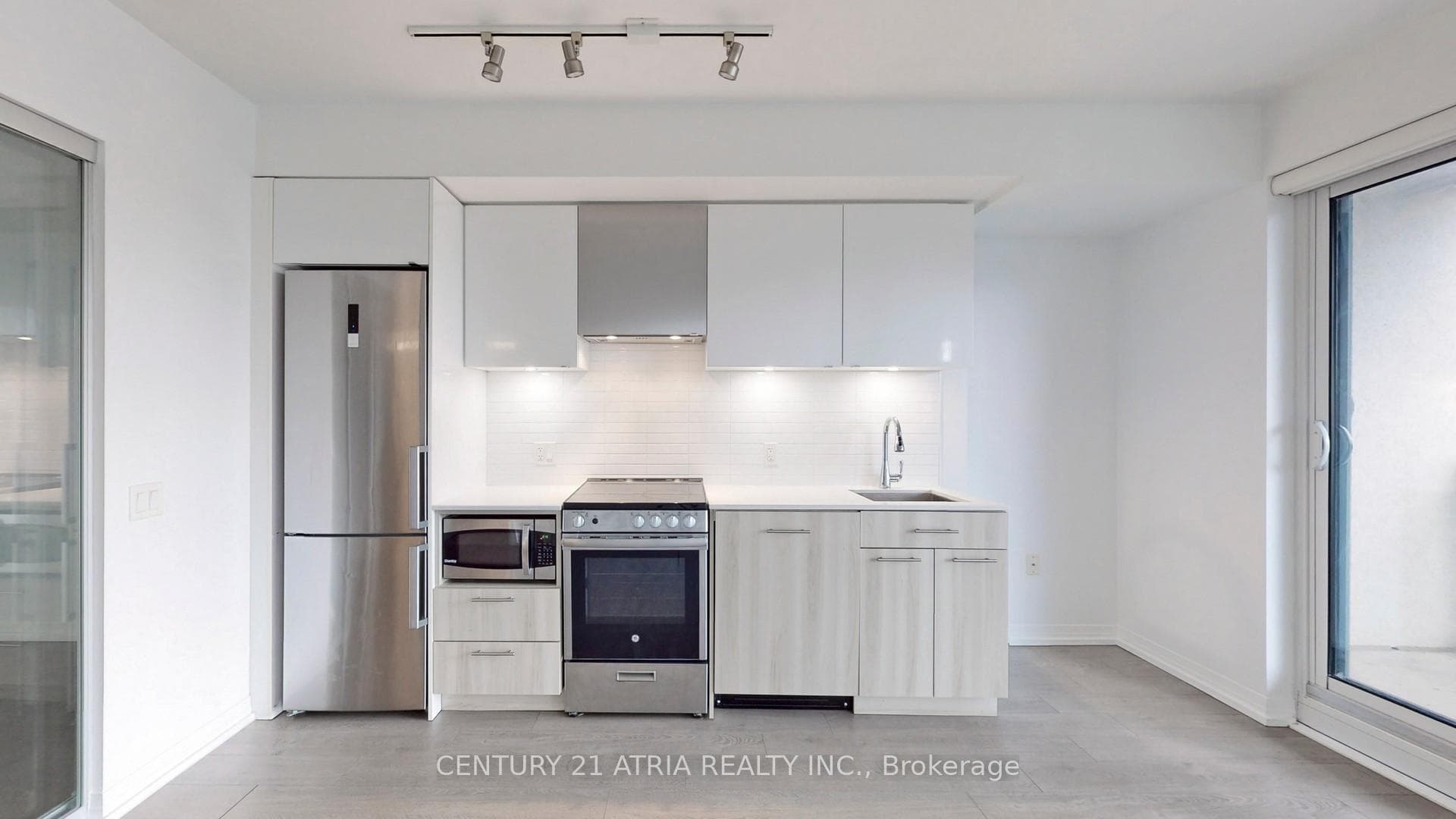 251 Jarvis Street Unit 509 photo 1