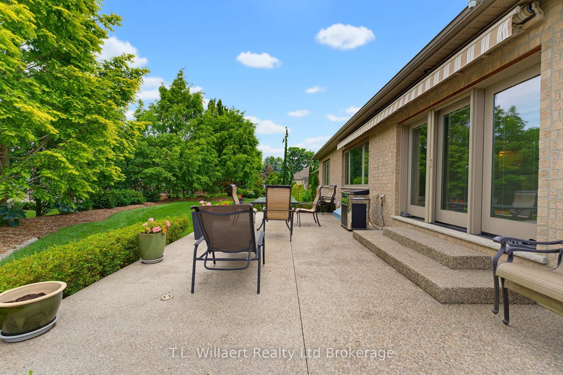 50 Wood Haven Drive photo 33