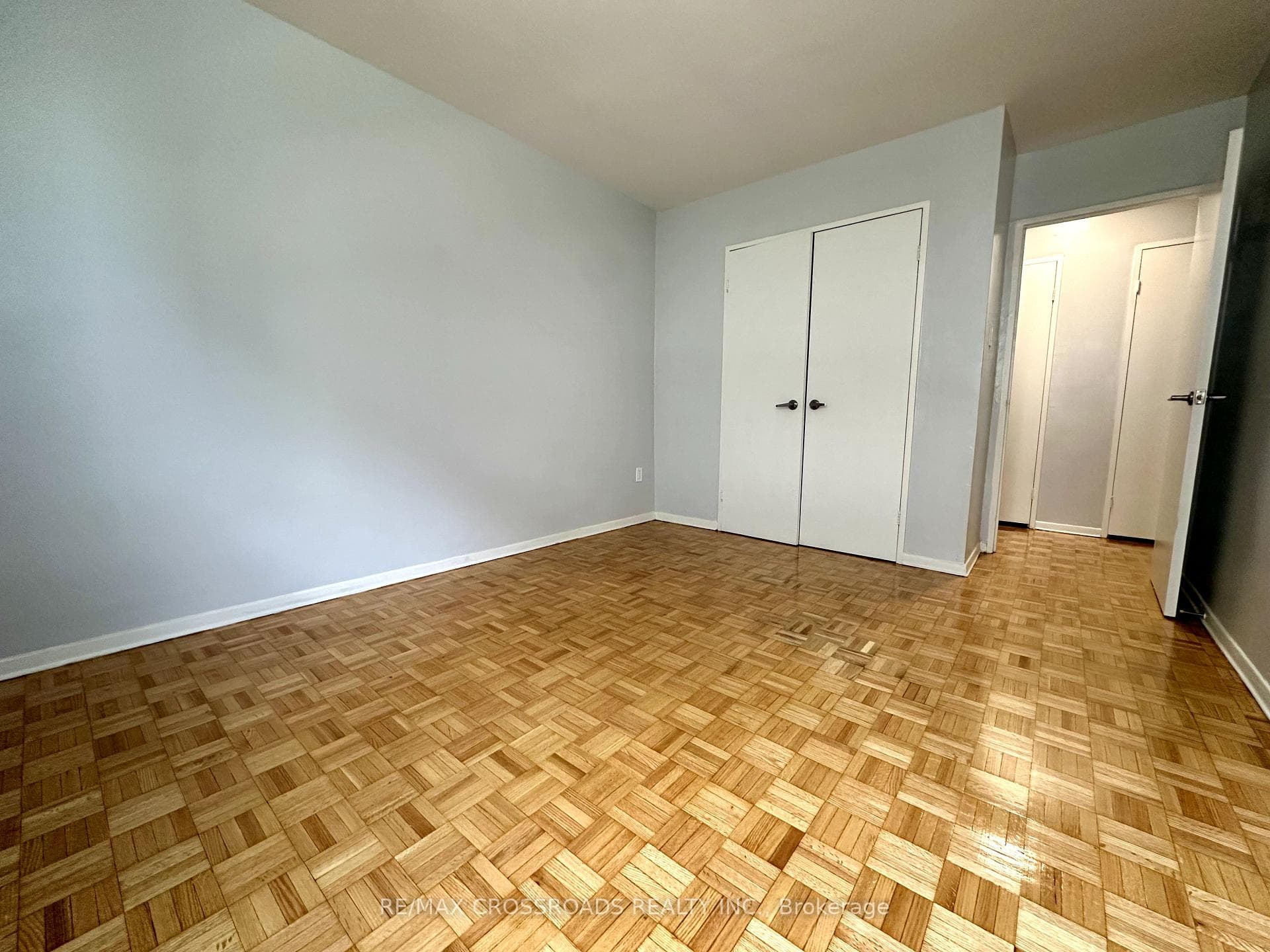 1181 Ellesmere Road Unit 204 photo 7