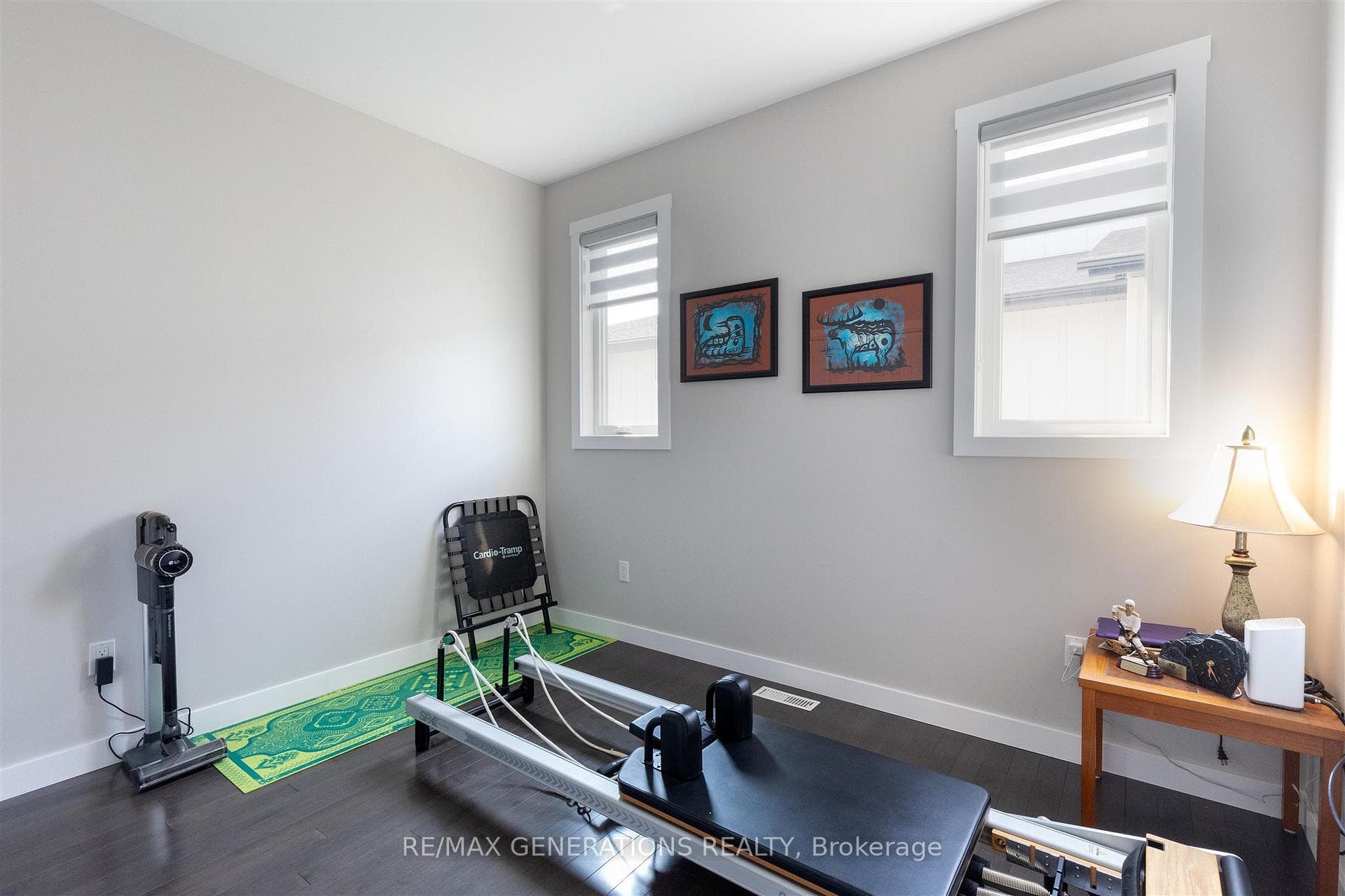 2752 King George's Park Drive photo 12