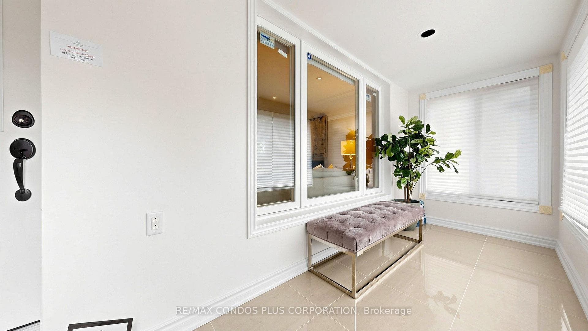 22 Denlow Boulevard photo 17