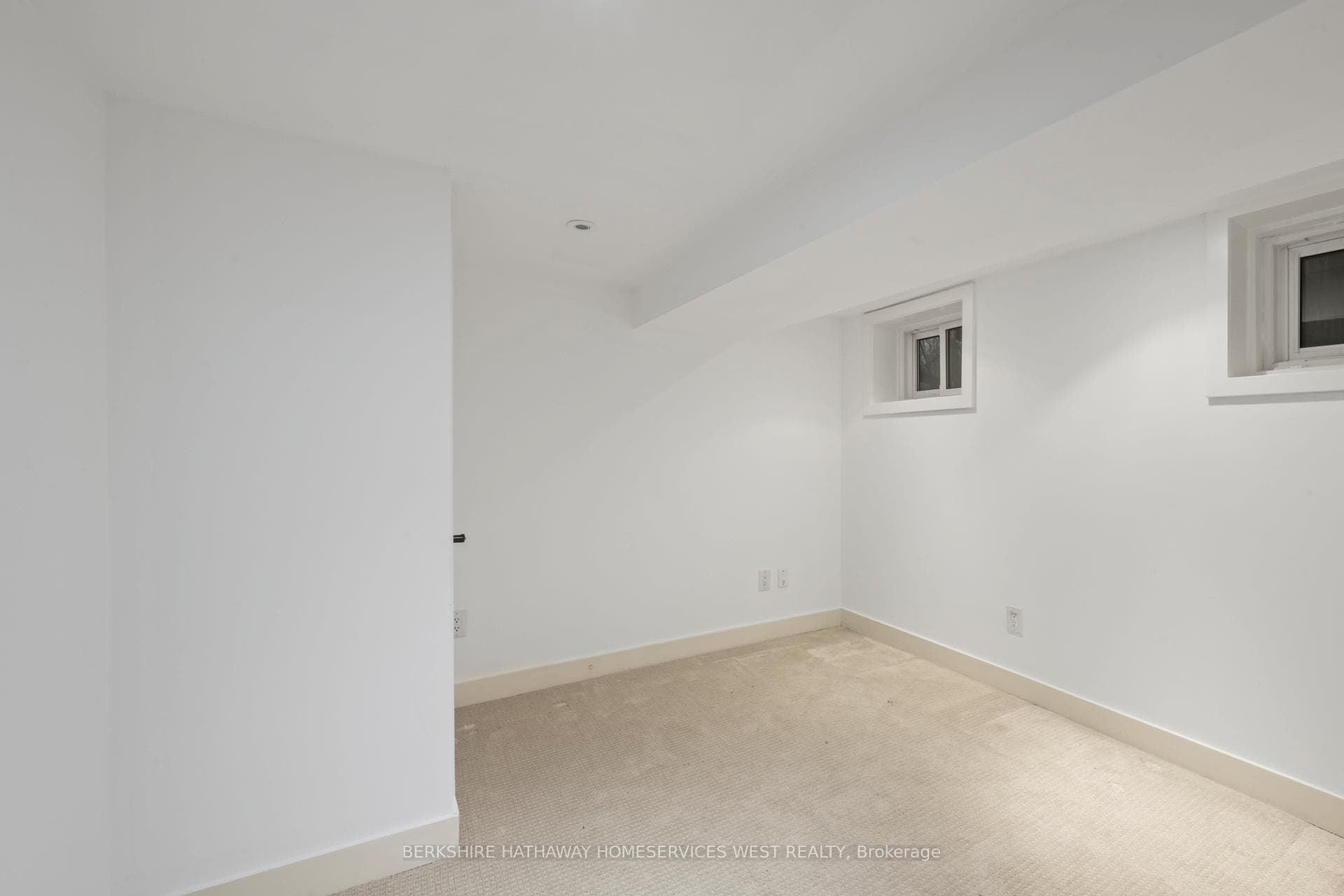5 Kingscourt Drive photo 24