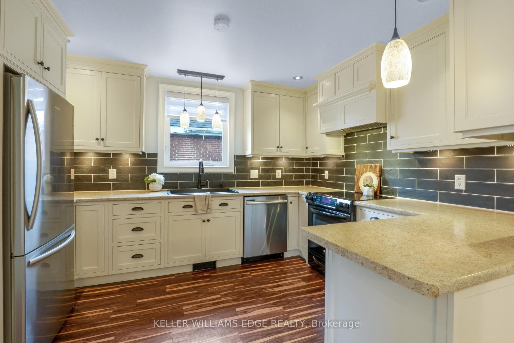 165 Crosthwaite Avenue photo 13