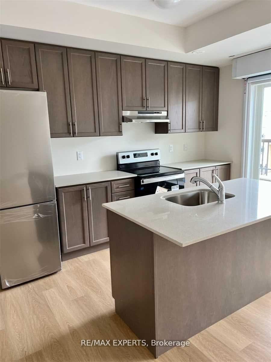 470 Beresford Path Unit 3 photo 4