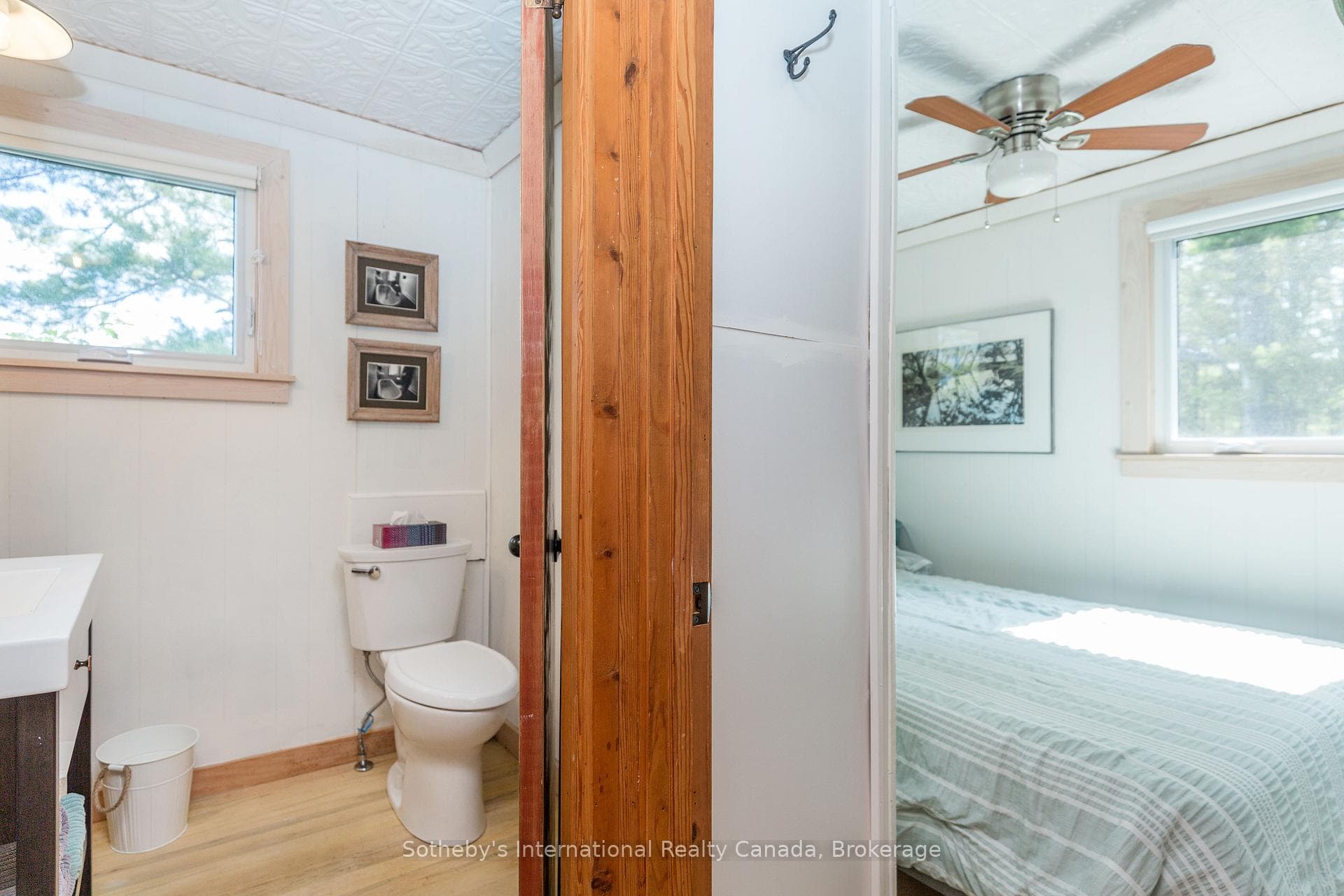 1 B277 Island photo 19