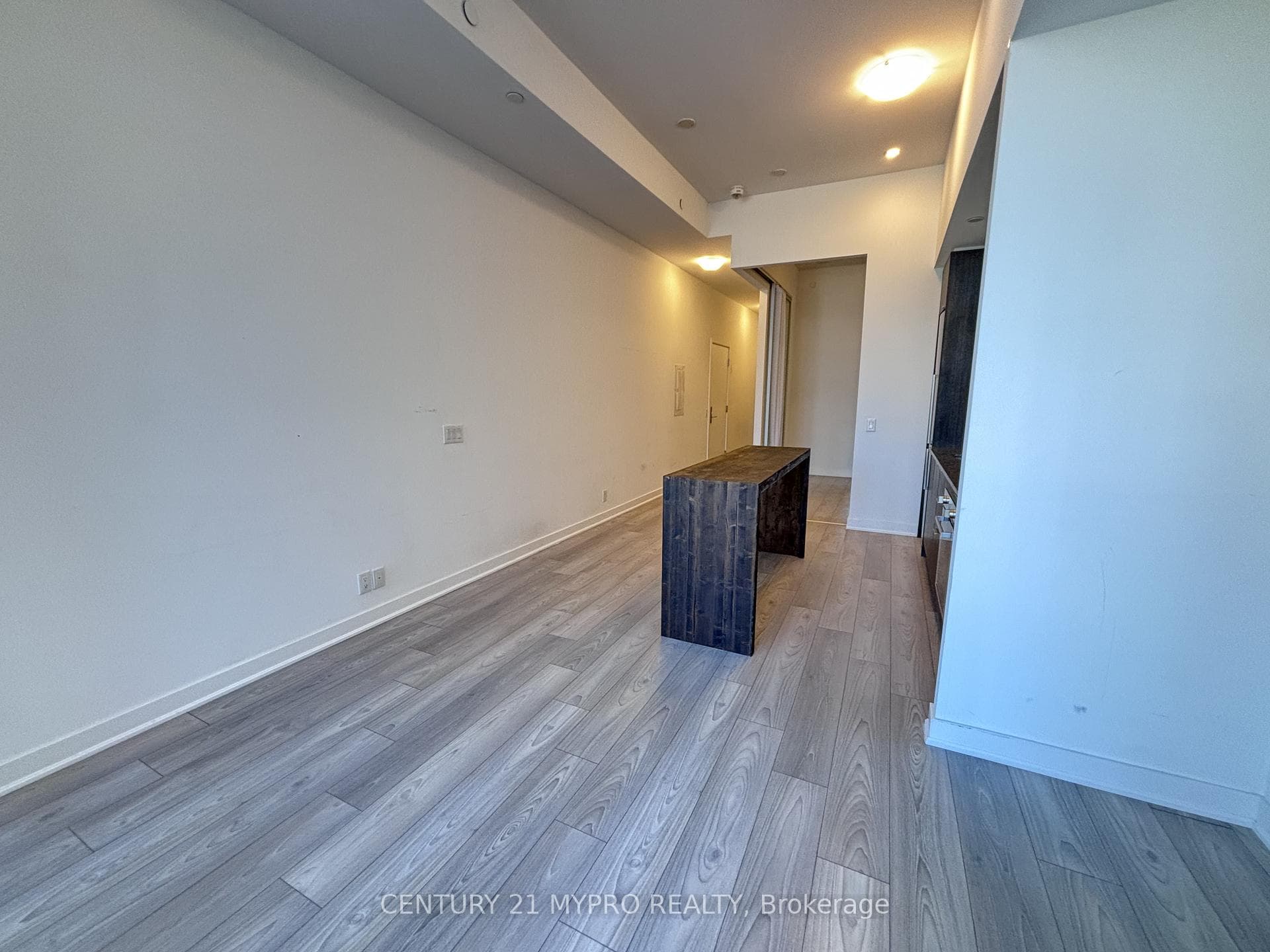 120 Parliament Street Unit 601 photo 9