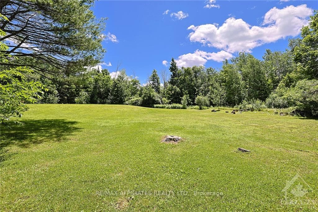 17 THOMAS FULLER Drive photo 27