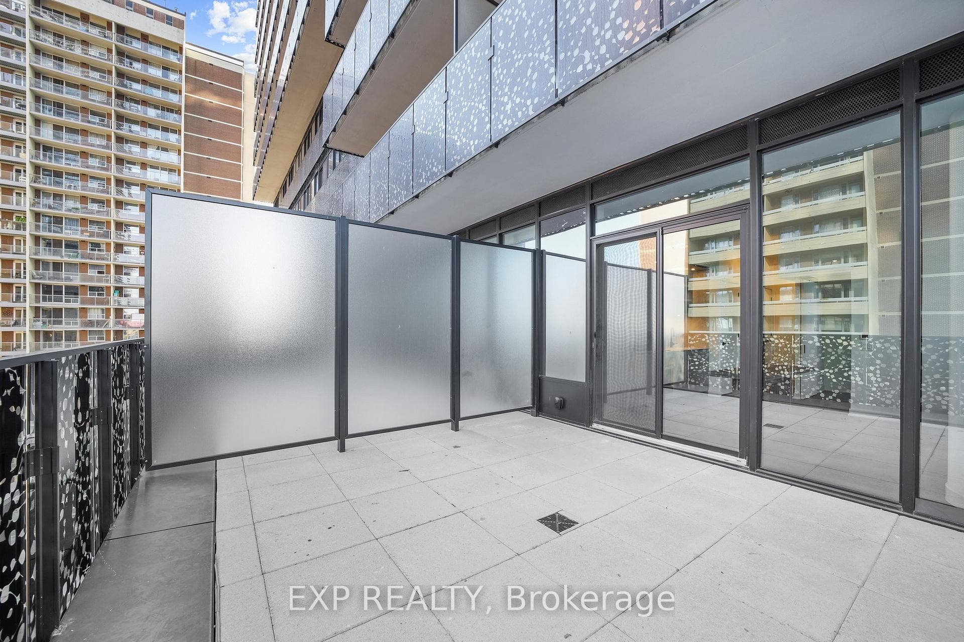 55 Charles Street Unit 1012 photo 5