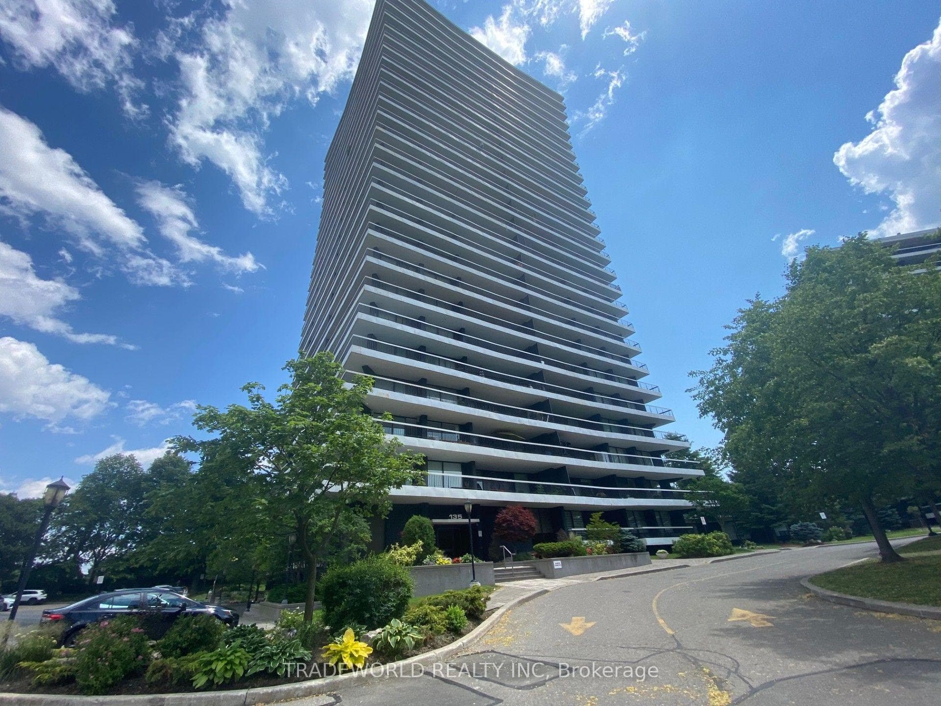 135 Antibes Drive Unit 1506 photo 4