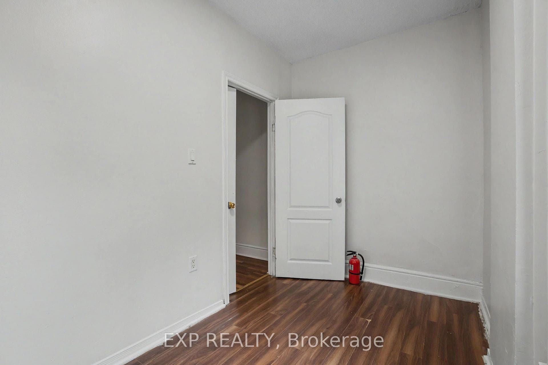 52 Cathcart Street photo 25