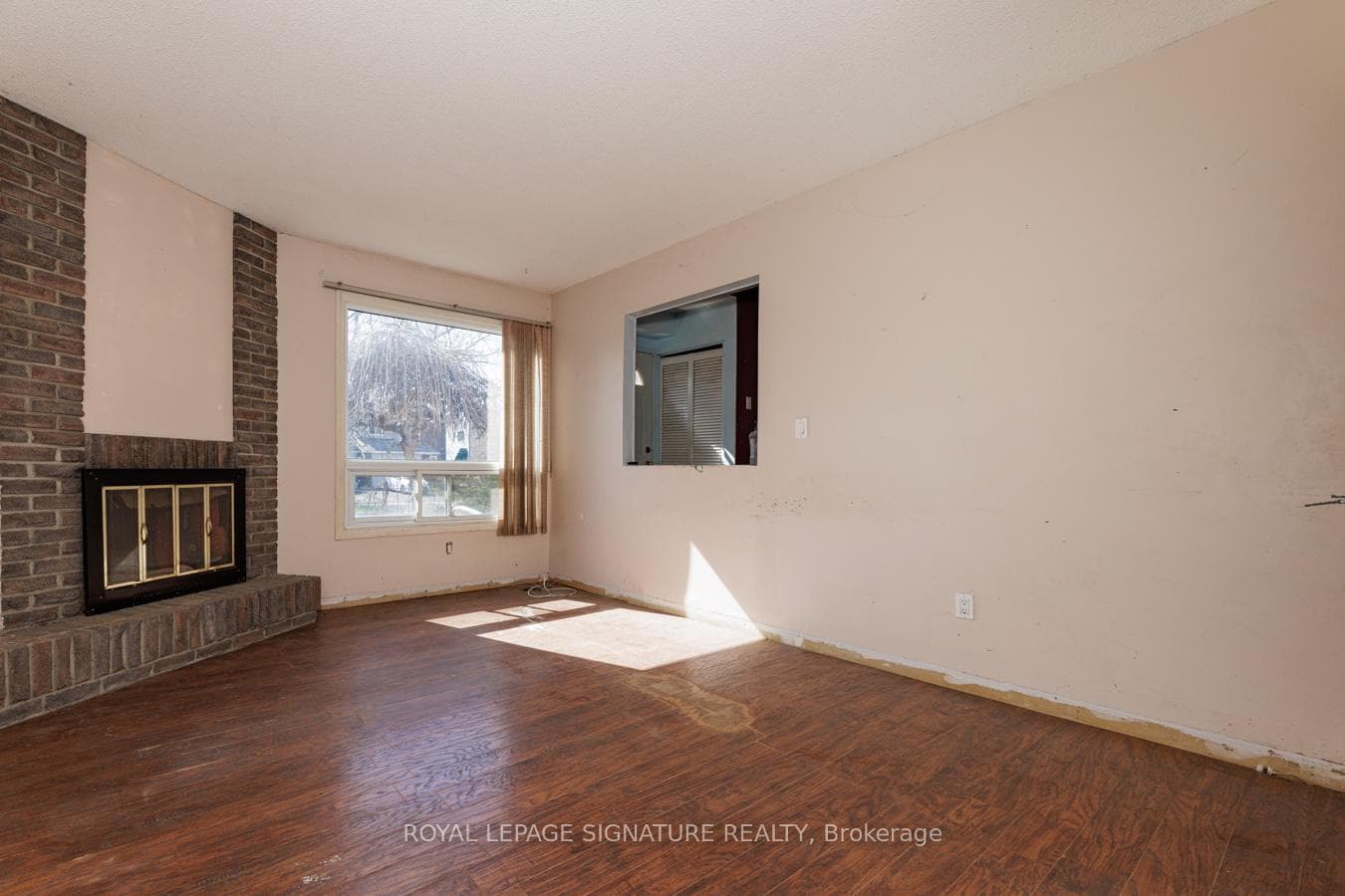 1796 Foleyet Crescent photo 5