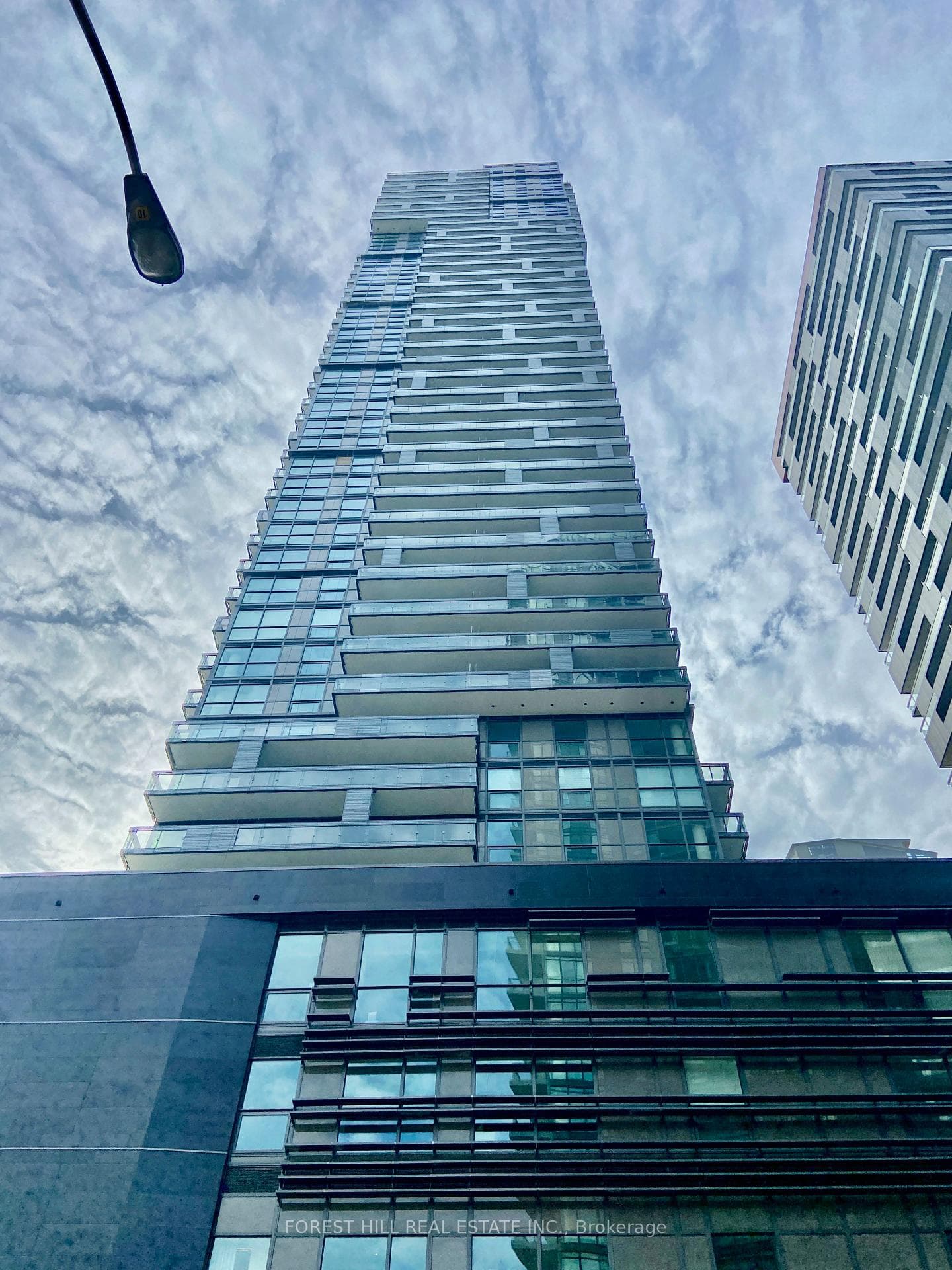 39 Roehampton Avenue Unit 3109 photo 1