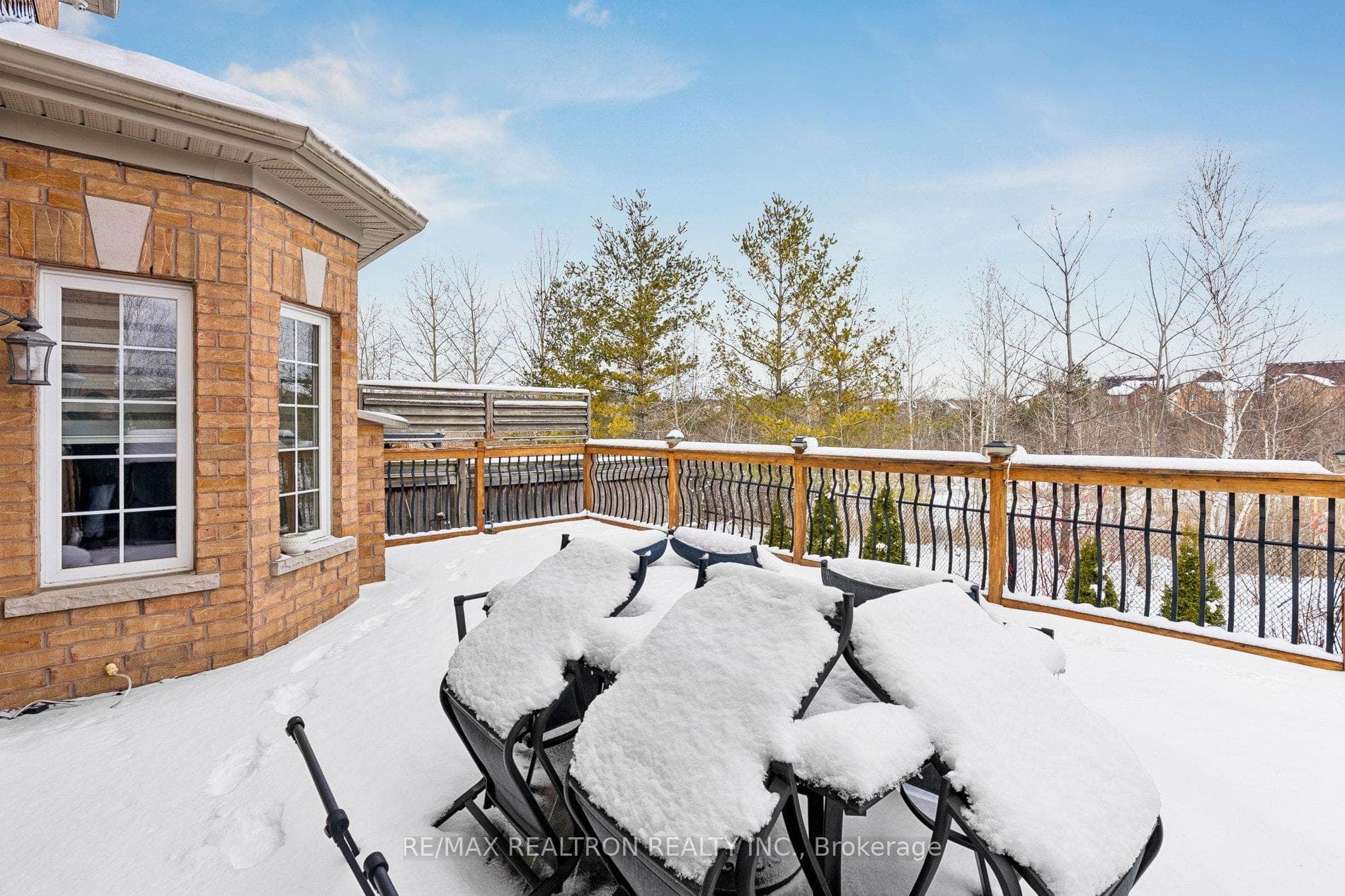 22 Wolf Creek Crescent photo 40