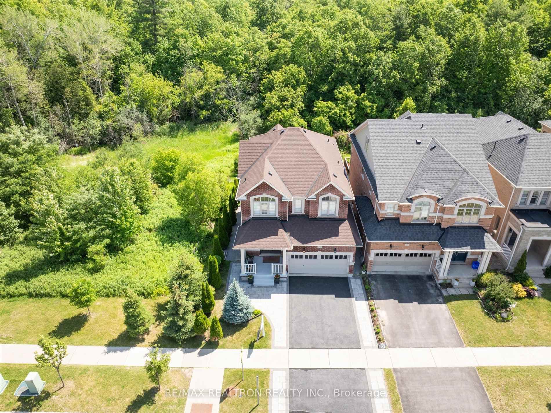 175 William Graham Drive photo 4